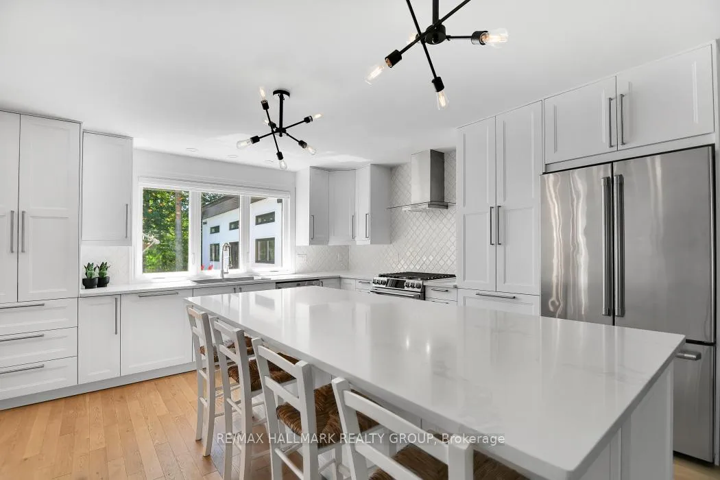 Photo 15 of 2 Swans Way N, Ottawa, Rothwell Heights — HOMEH