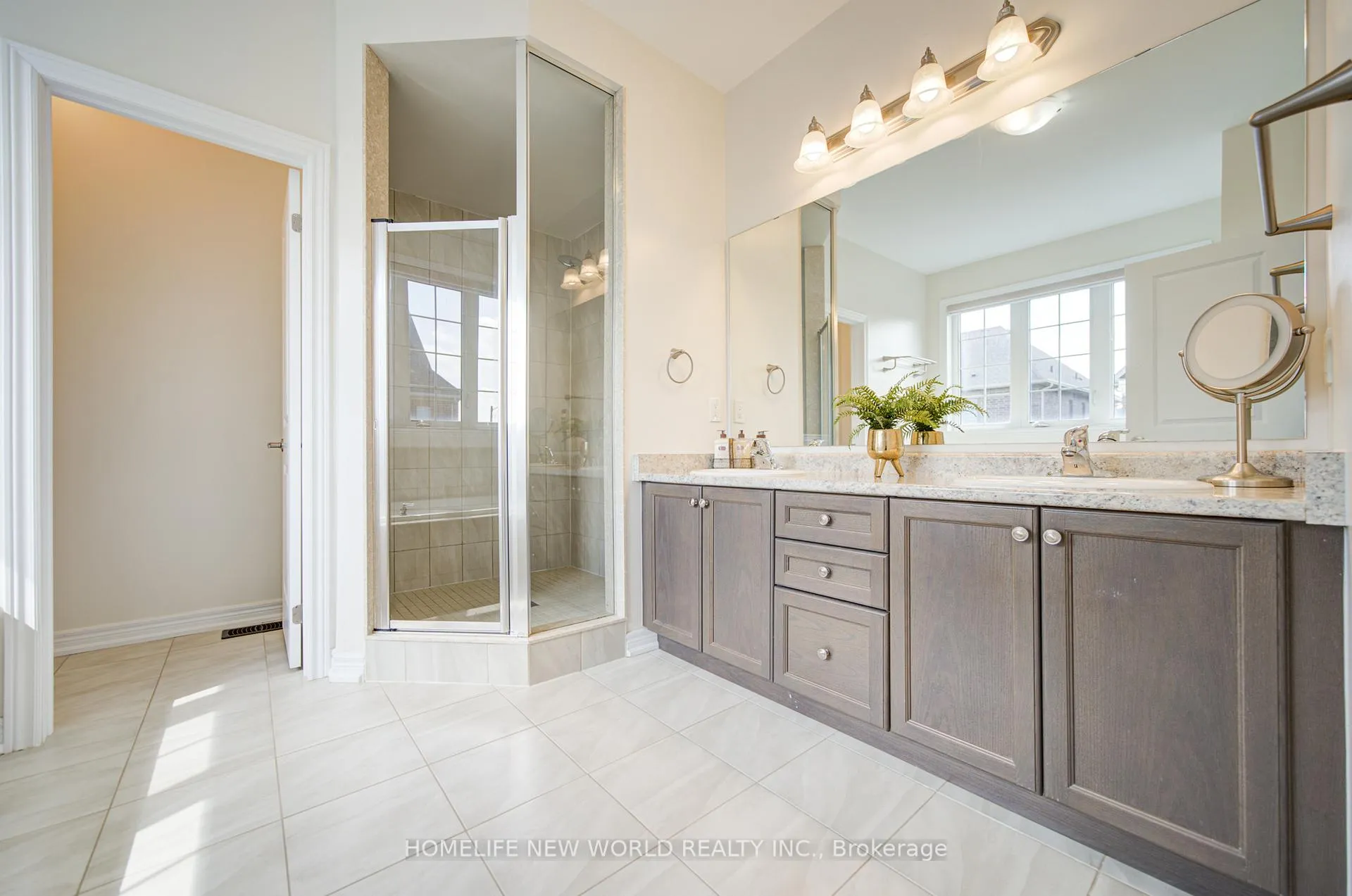 Photo 14 of 1 Stilton Avenue, Vaughan, Kleinburg — HOMEH