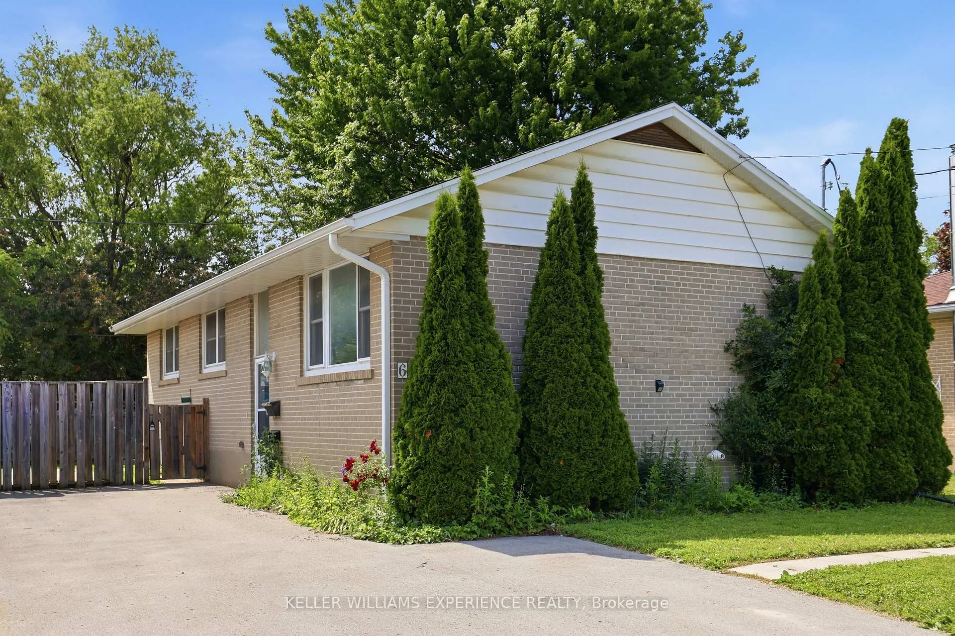 Photo 2 of 620 Oak Street, Collingwood — HOMEH