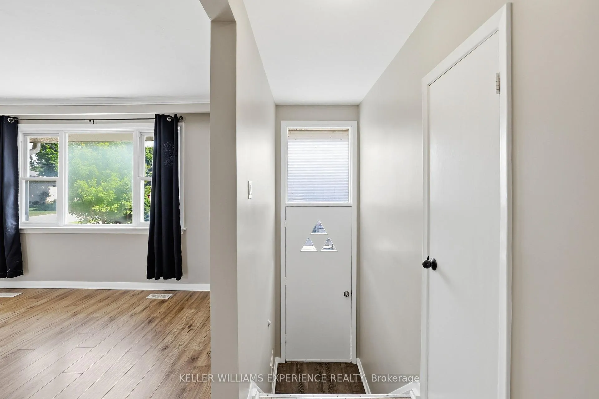 Photo 6 of 620 Oak Street, Collingwood — HOMEH