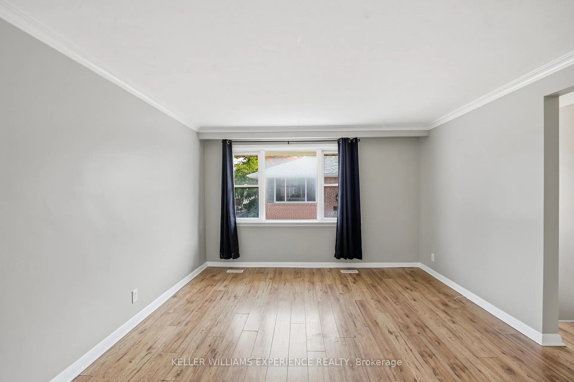 Photo 10 of 620 Oak Street, Collingwood — HOMEH