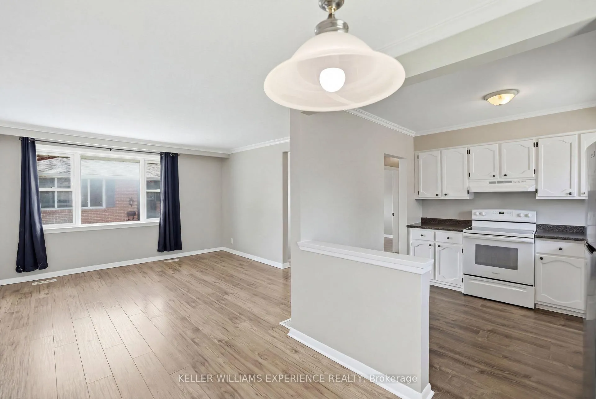 Photo 13 of 620 Oak Street, Collingwood — HOMEH