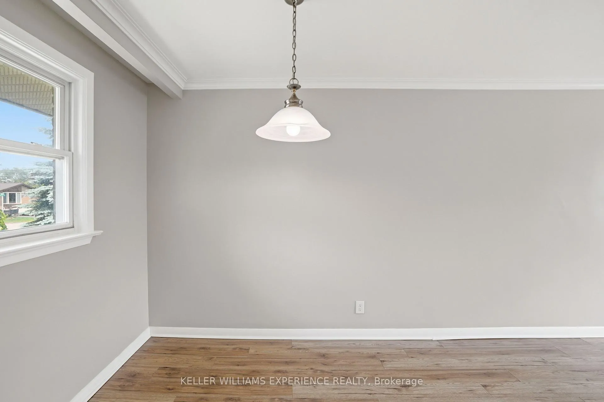 Photo 16 of 620 Oak Street, Collingwood — HOMEH