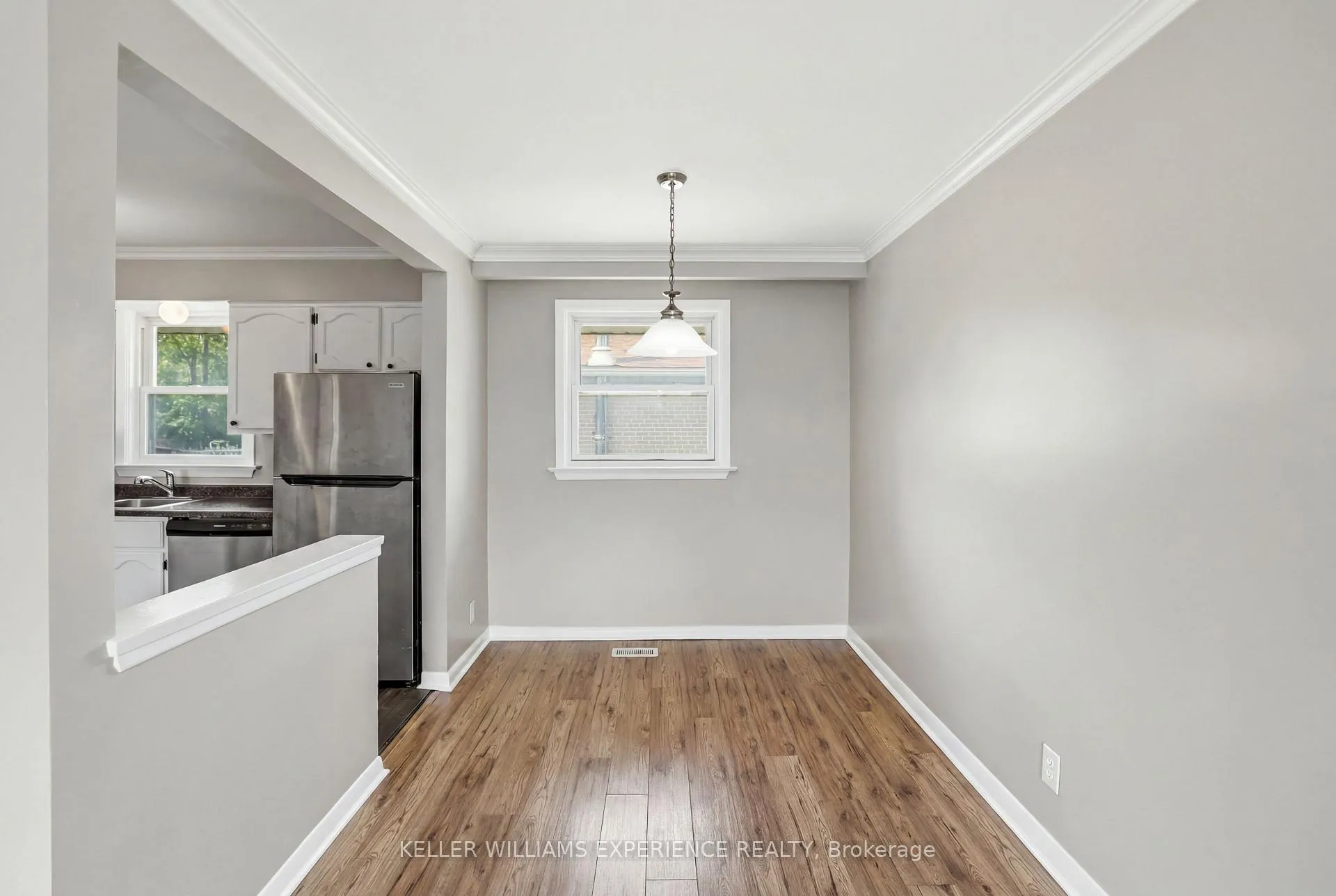 Photo 20 of 620 Oak Street, Collingwood — HOMEH
