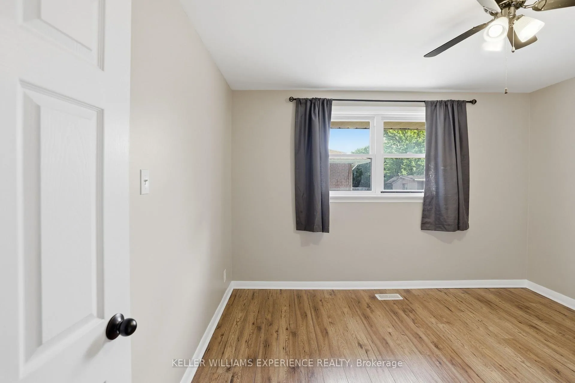 Photo 31 of 620 Oak Street, Collingwood — HOMEH