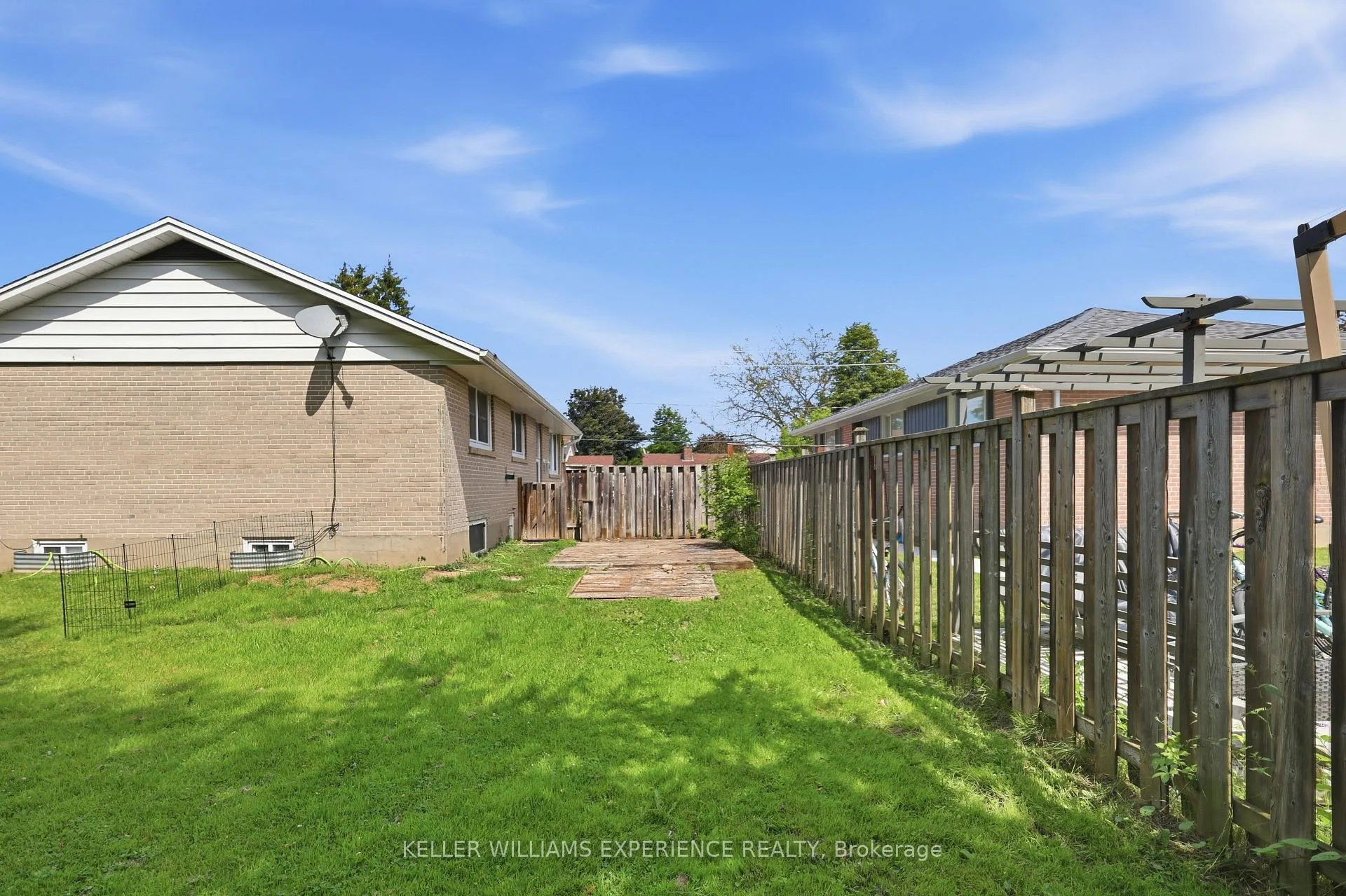 Photo 38 of 620 Oak Street, Collingwood — HOMEH
