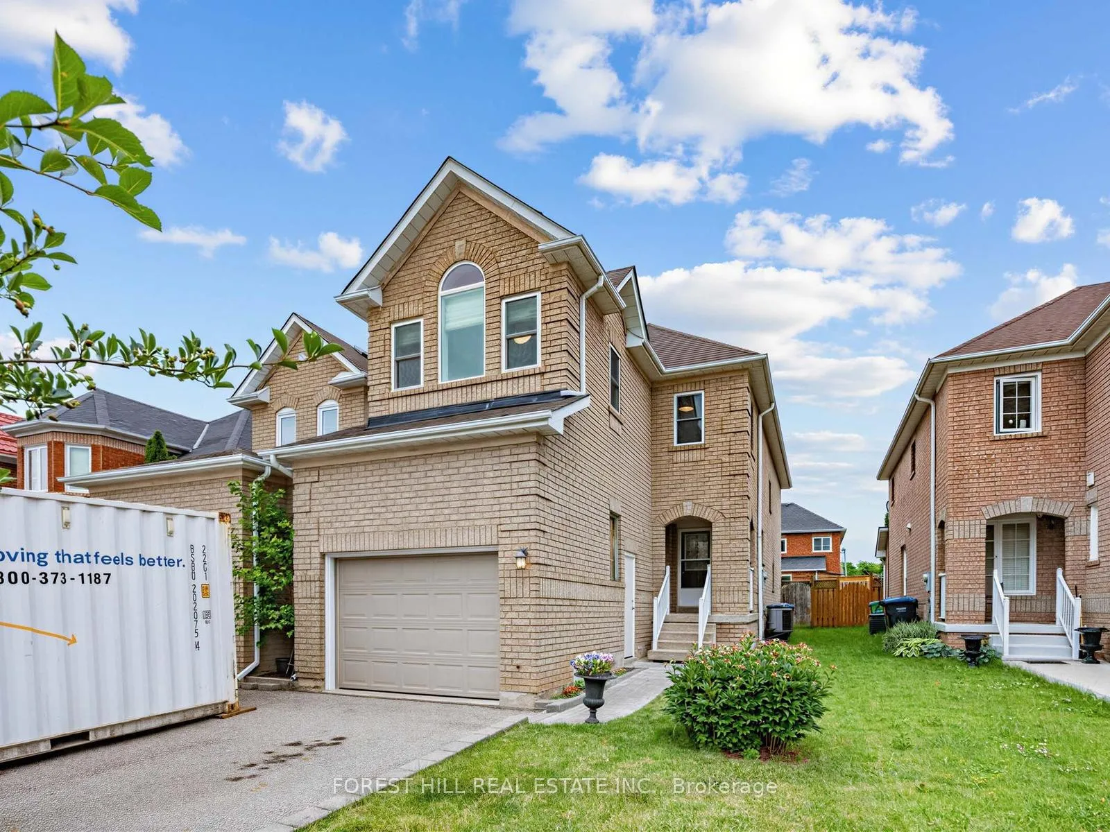 Photo 2 of 39 Prairie Rose Circle, Brampton, Sandringham-Wellington — HOMEH