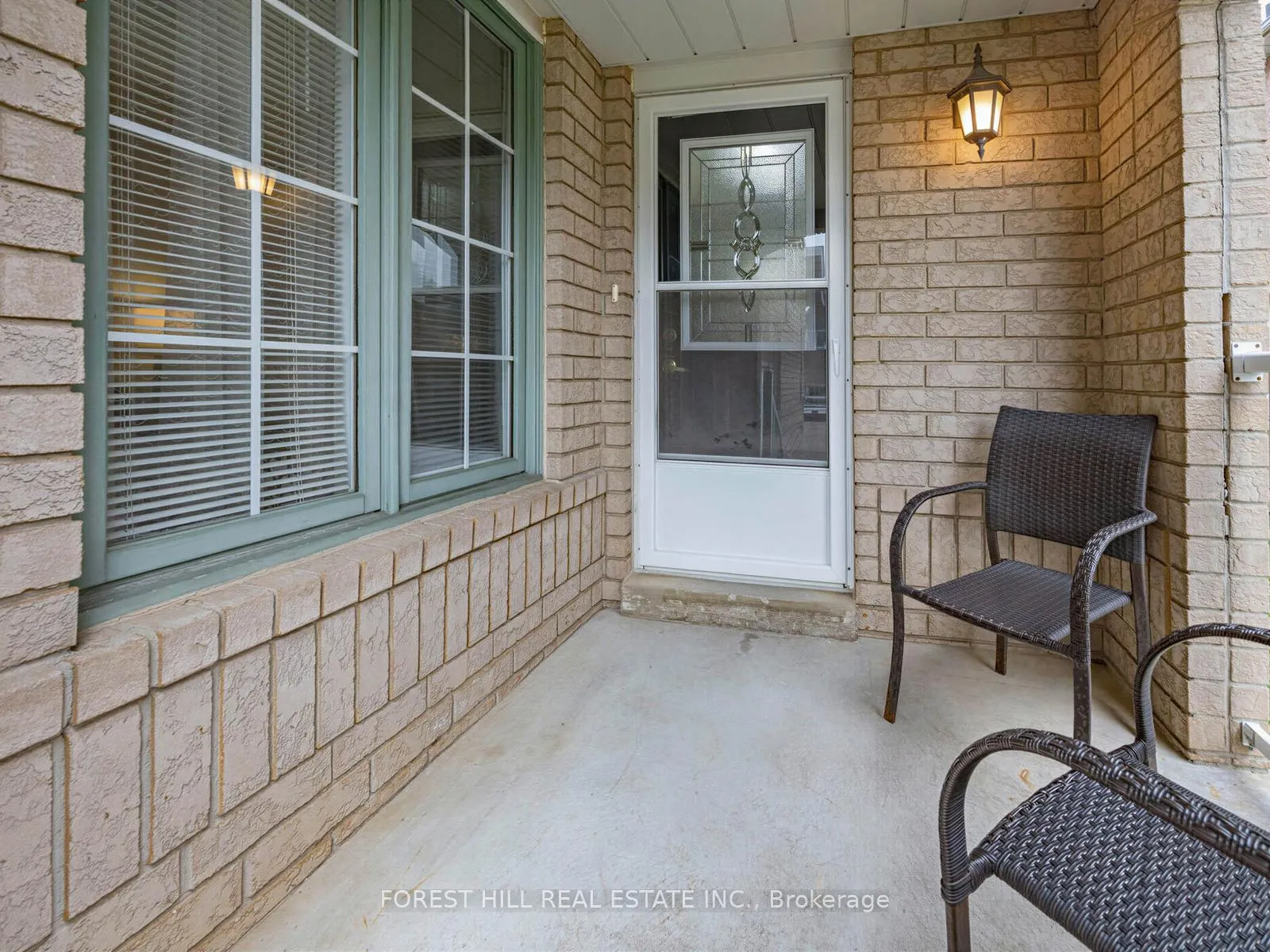 Photo 5 of 39 Prairie Rose Circle, Brampton, Sandringham-Wellington — HOMEH