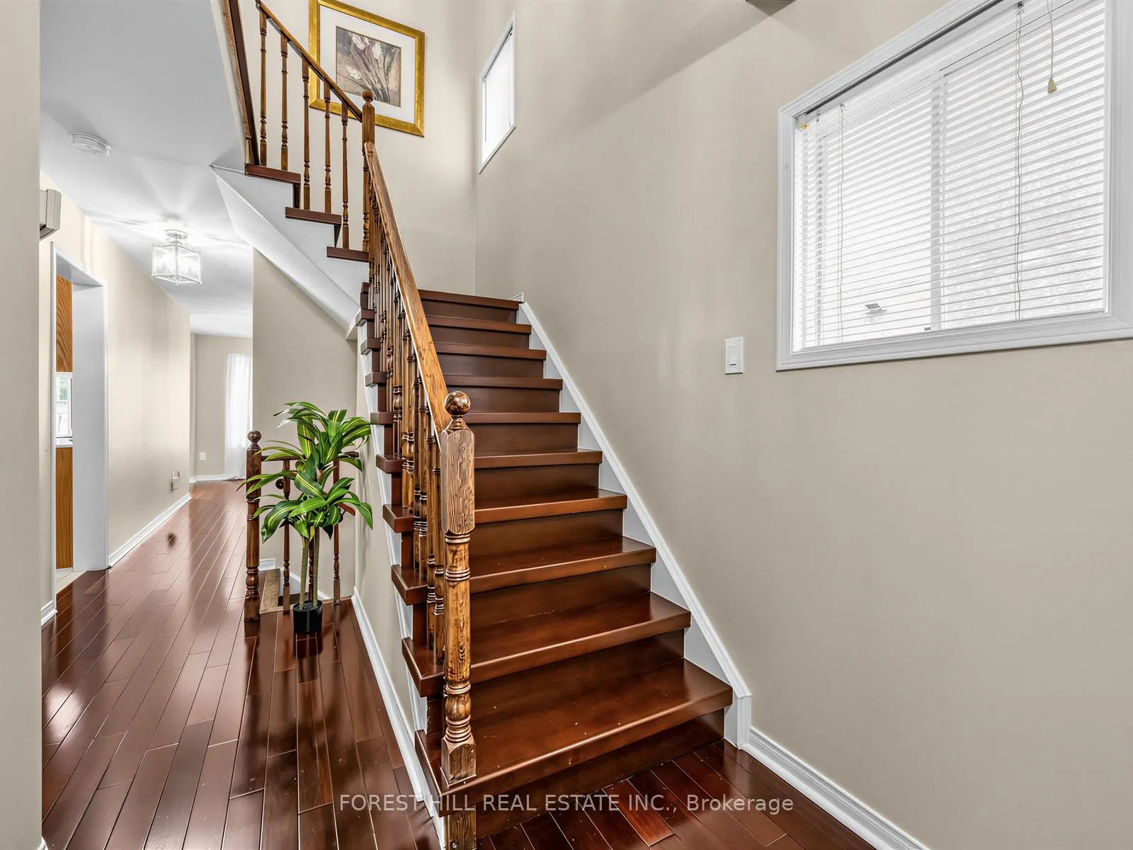 Photo 8 of 39 Prairie Rose Circle, Brampton, Sandringham-Wellington — HOMEH