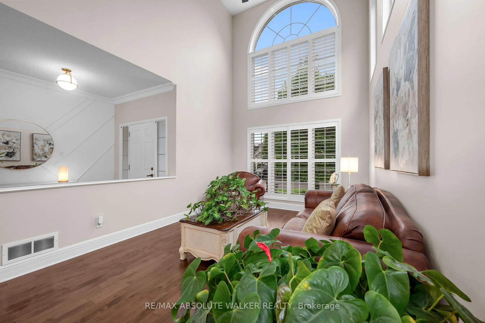 Photo 11 of 245 Lucinda Crescent, Ottawa, Mer Bleue/Bradley Estates/Anderson Park — HOMEH