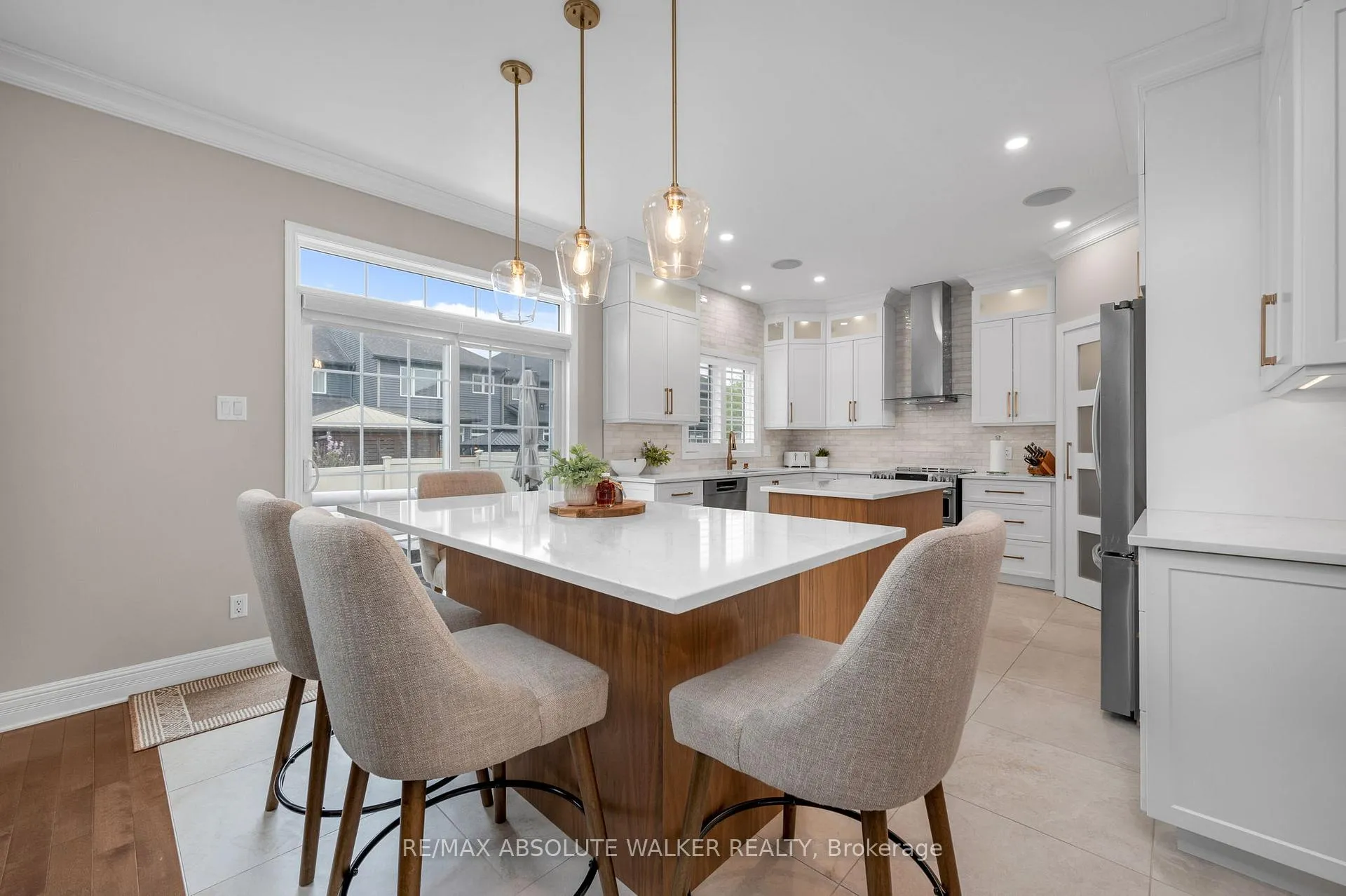 Photo 19 of 245 Lucinda Crescent, Ottawa, Mer Bleue/Bradley Estates/Anderson Park — HOMEH