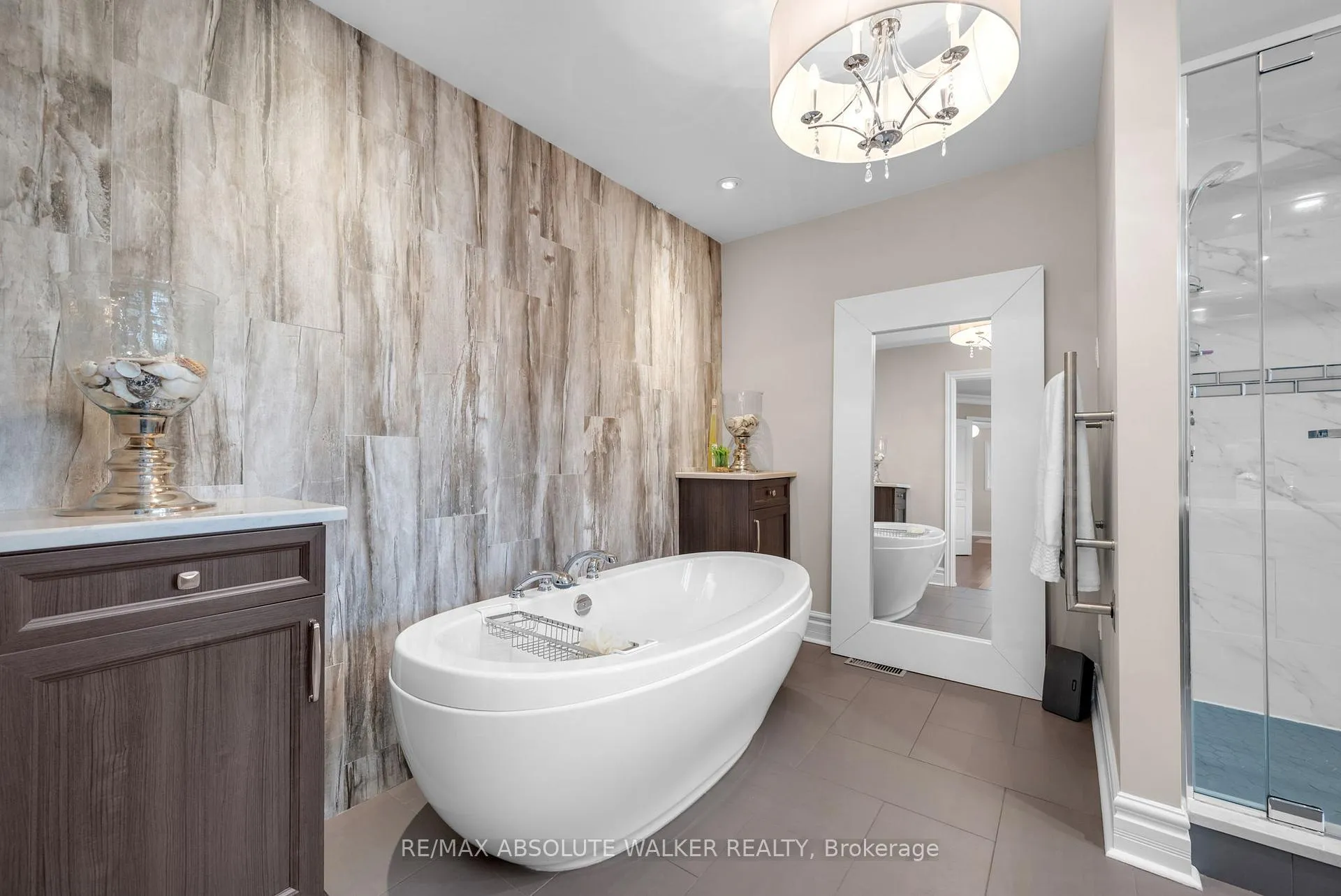 Photo 29 of 245 Lucinda Crescent, Ottawa, Mer Bleue/Bradley Estates/Anderson Park — HOMEH