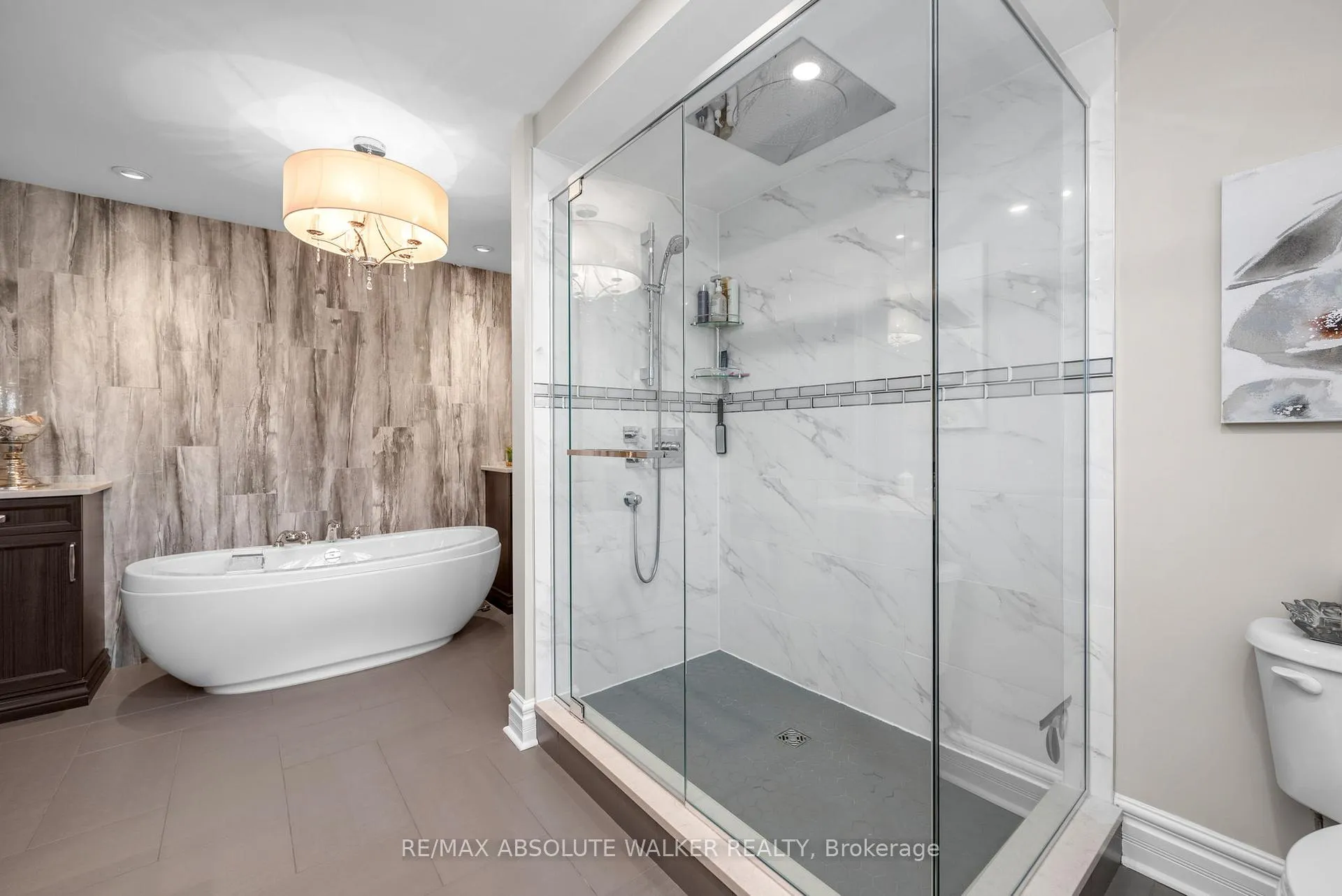 Photo 31 of 245 Lucinda Crescent, Ottawa, Mer Bleue/Bradley Estates/Anderson Park — HOMEH
