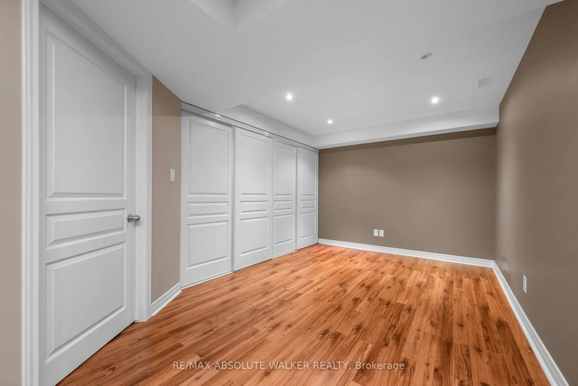 Photo 43 of 245 Lucinda Crescent, Ottawa, Mer Bleue/Bradley Estates/Anderson Park — HOMEH