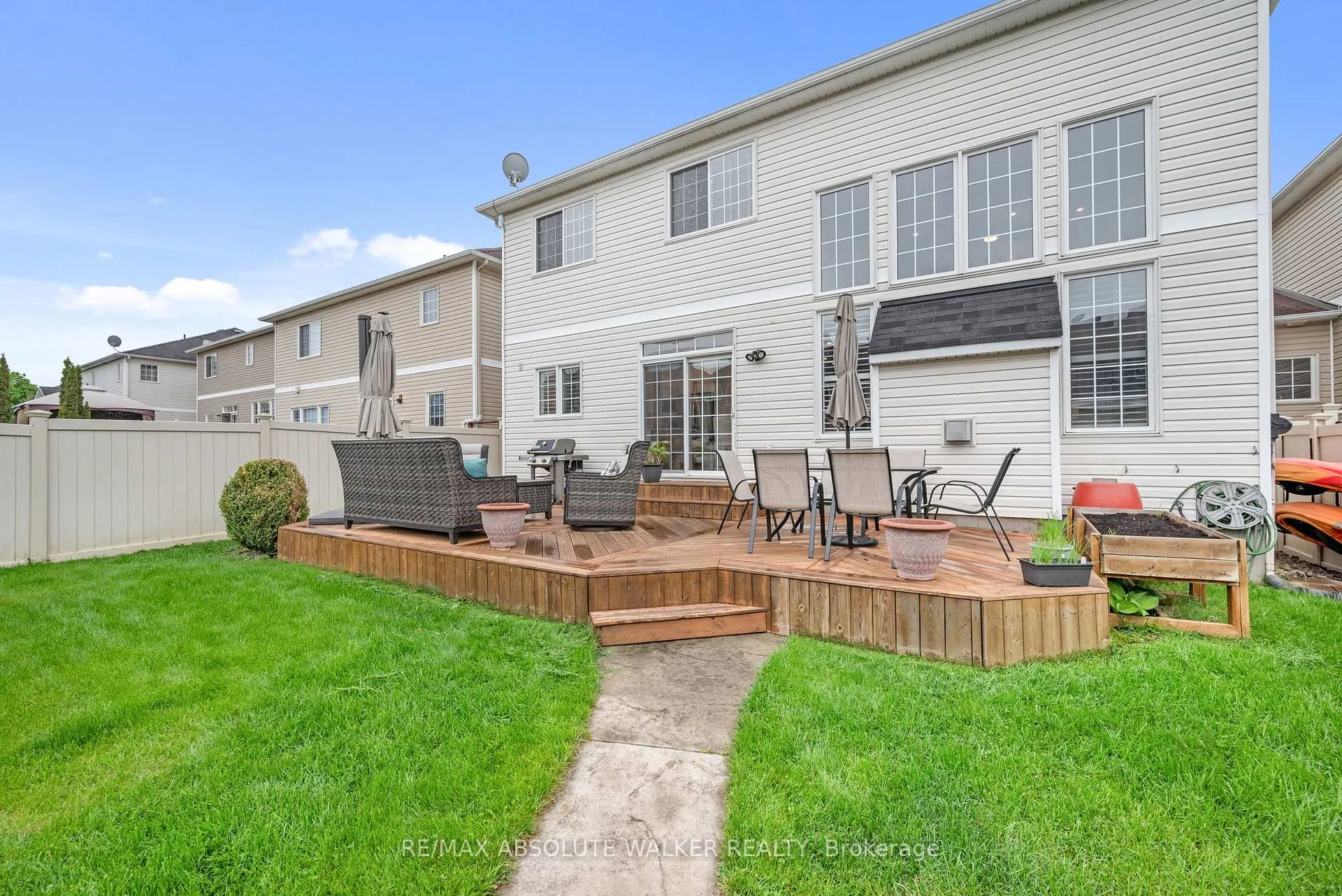 Photo 45 of 245 Lucinda Crescent, Ottawa, Mer Bleue/Bradley Estates/Anderson Park — HOMEH