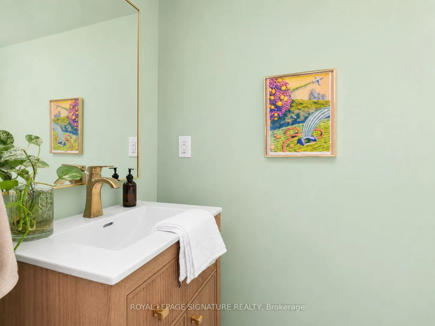 Photo 11 of Unit 232, 10 Foundry Avenue, Toronto, Dovercourt-Wallace Emerson-Junction — HOMEH