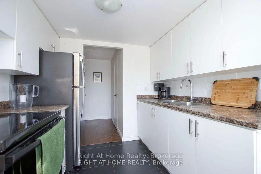 Photo 4 of Unit 79, 53 Taunton Road E, Oshawa, Centennial — HOMEH