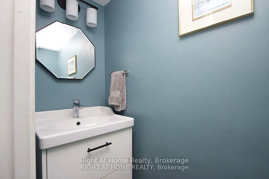 Photo 10 of Unit 79, 53 Taunton Road E, Oshawa, Centennial — HOMEH