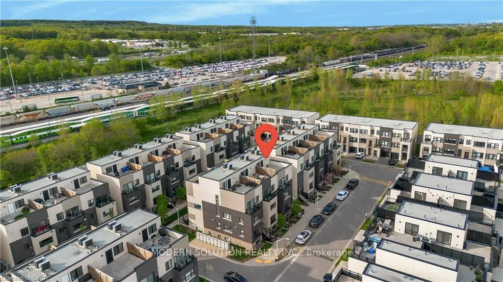 Photo 2 of Unit 712, 1131 Cooke Boulevard, Burlington, LaSalle — HOMEH