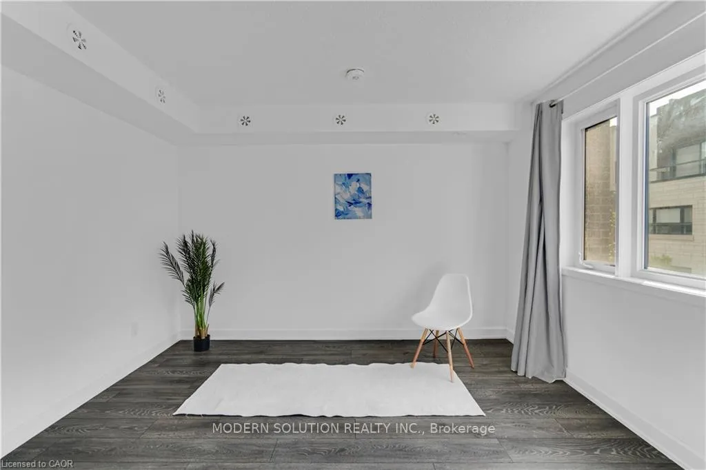 Photo 12 of Unit 712, 1131 Cooke Boulevard, Burlington, LaSalle — HOMEH