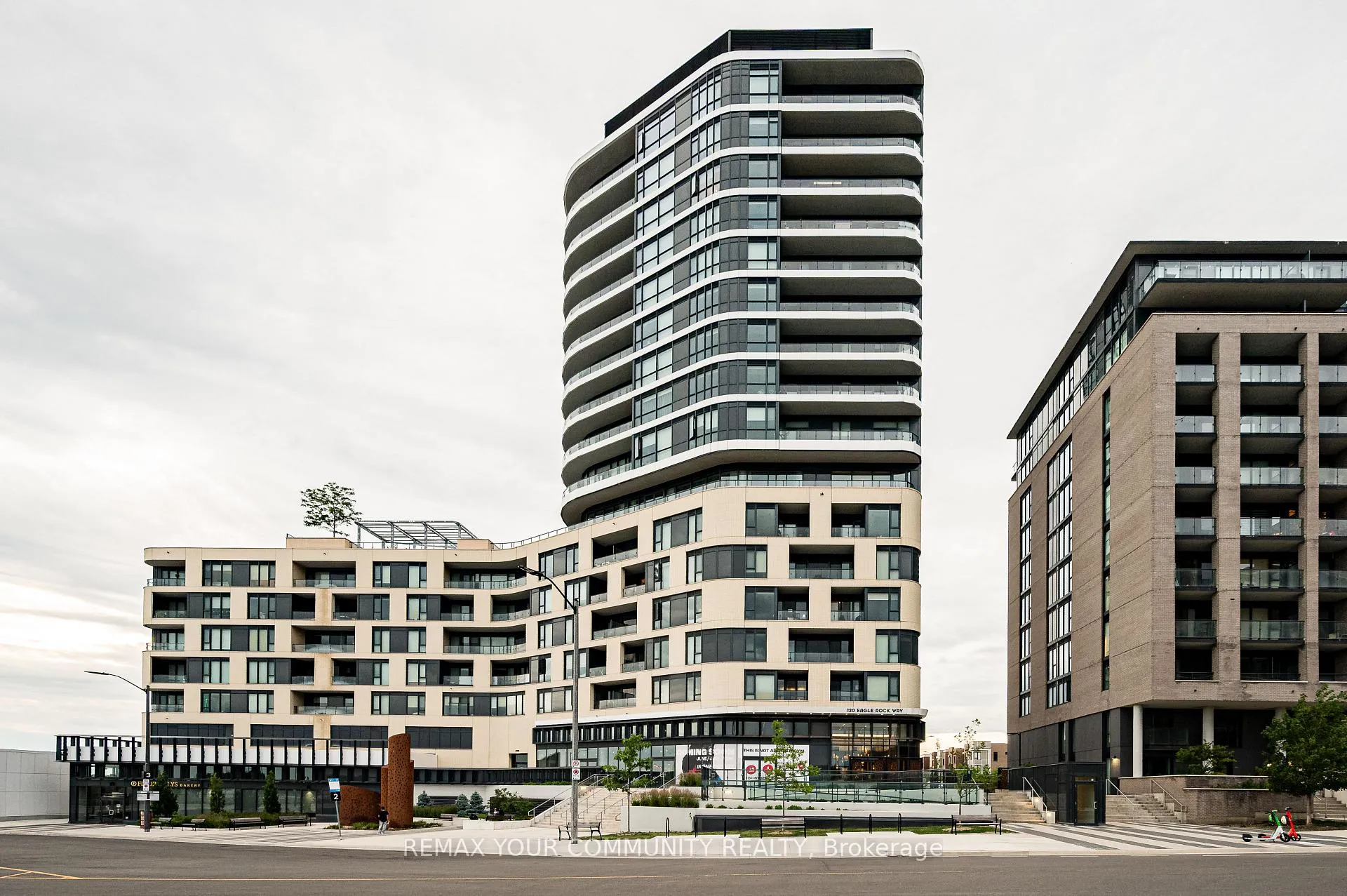 Photo 1 of Unit 1002, 120 Eagle Rock Way, Vaughan, Rural Vaughan — HOMEH