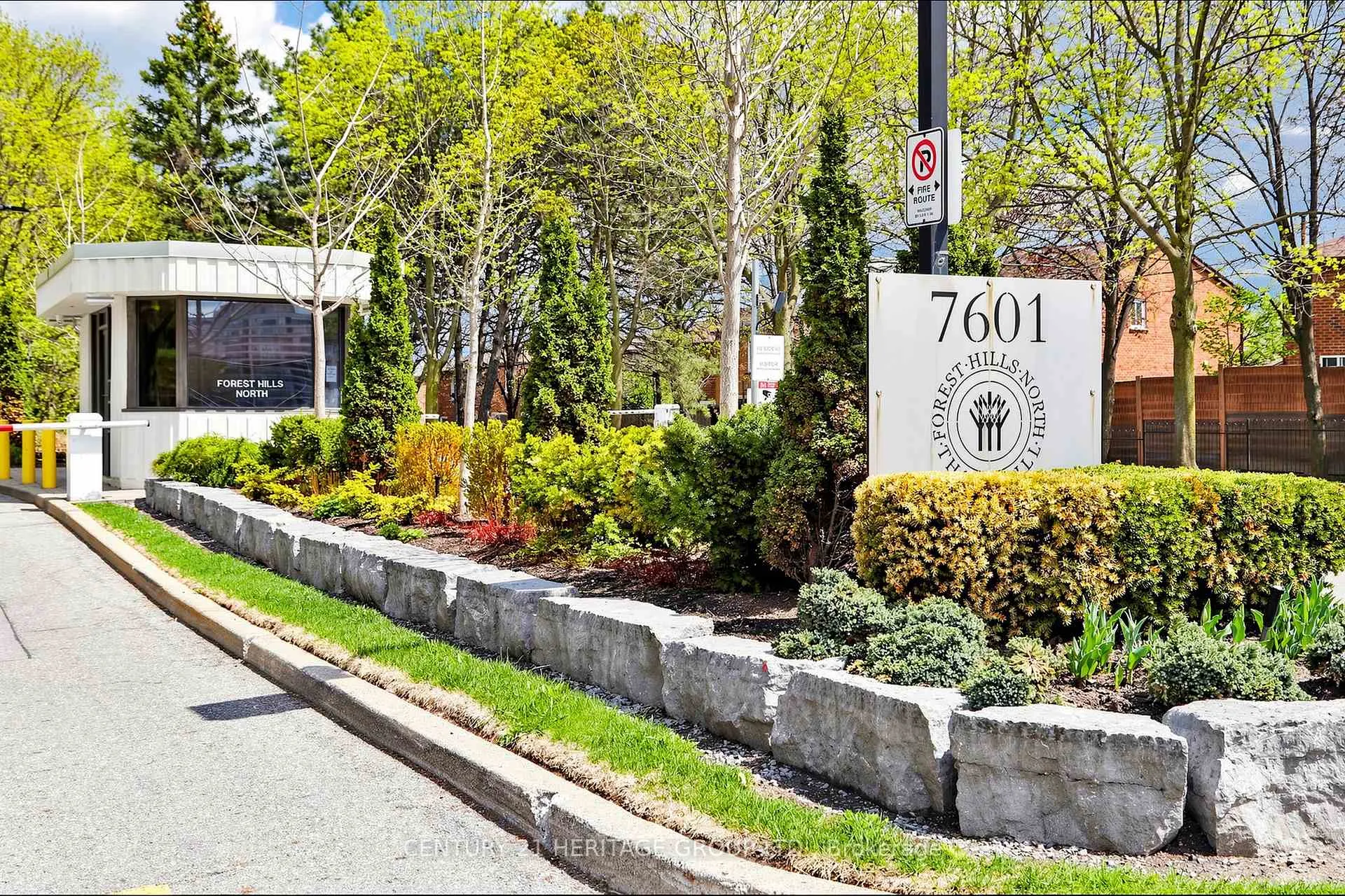 Photo 3 of Unit 210, 7601 Bathurst Street, Vaughan, Crestwood-Springfarm-Yorkhill — HOMEH
