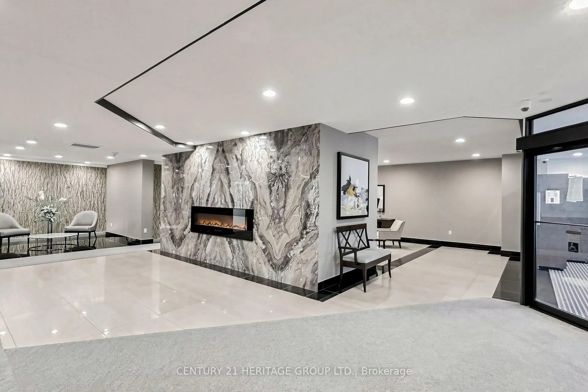 Photo 6 of Unit 210, 7601 Bathurst Street, Vaughan, Crestwood-Springfarm-Yorkhill — HOMEH