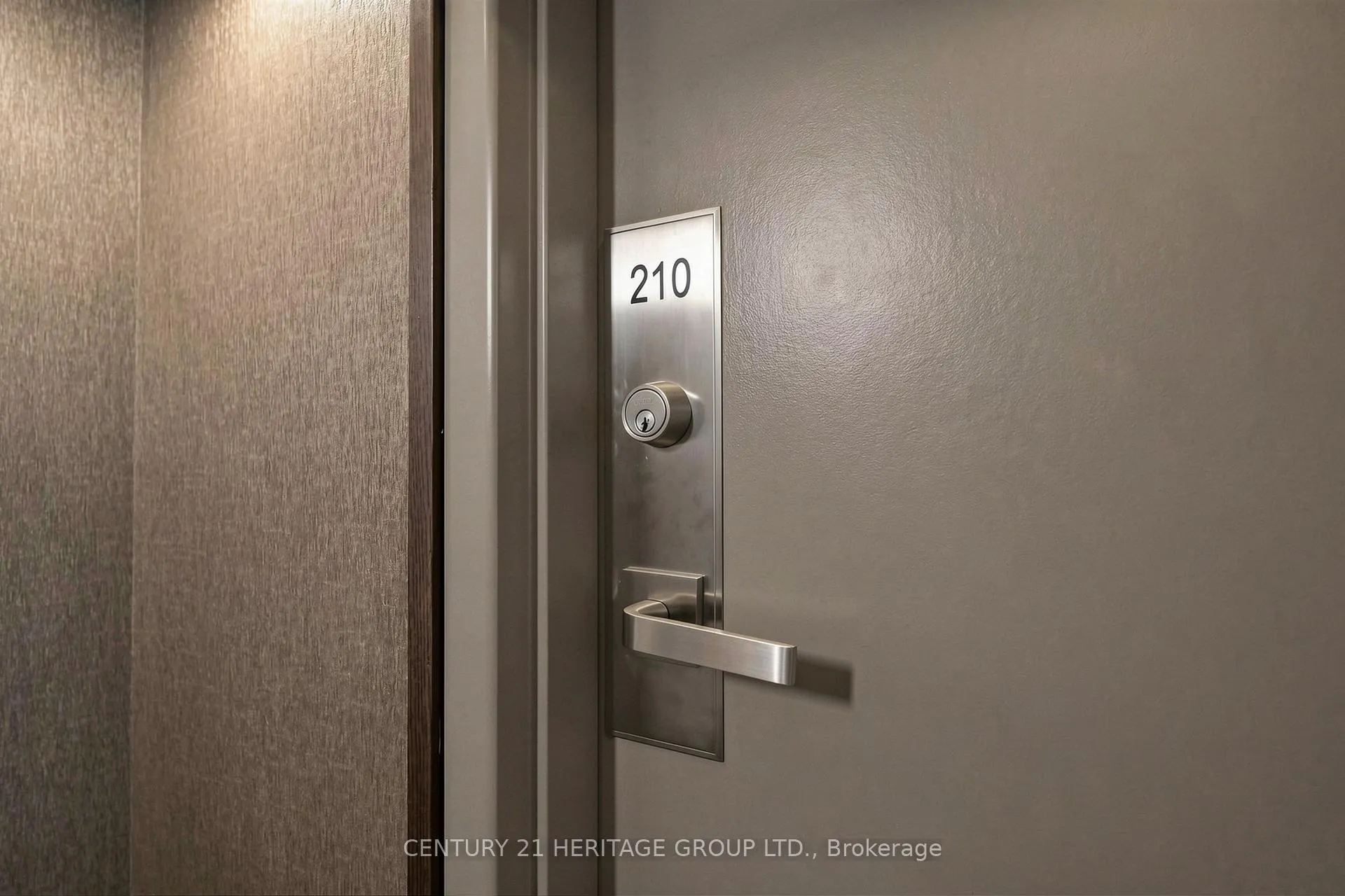 Photo 7 of Unit 210, 7601 Bathurst Street, Vaughan, Crestwood-Springfarm-Yorkhill — HOMEH