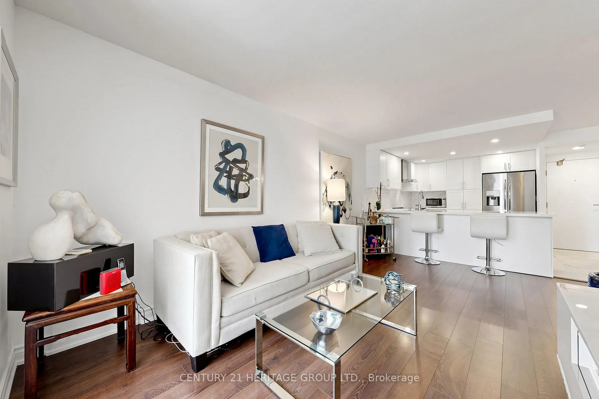 Photo 9 of Unit 210, 7601 Bathurst Street, Vaughan, Crestwood-Springfarm-Yorkhill — HOMEH