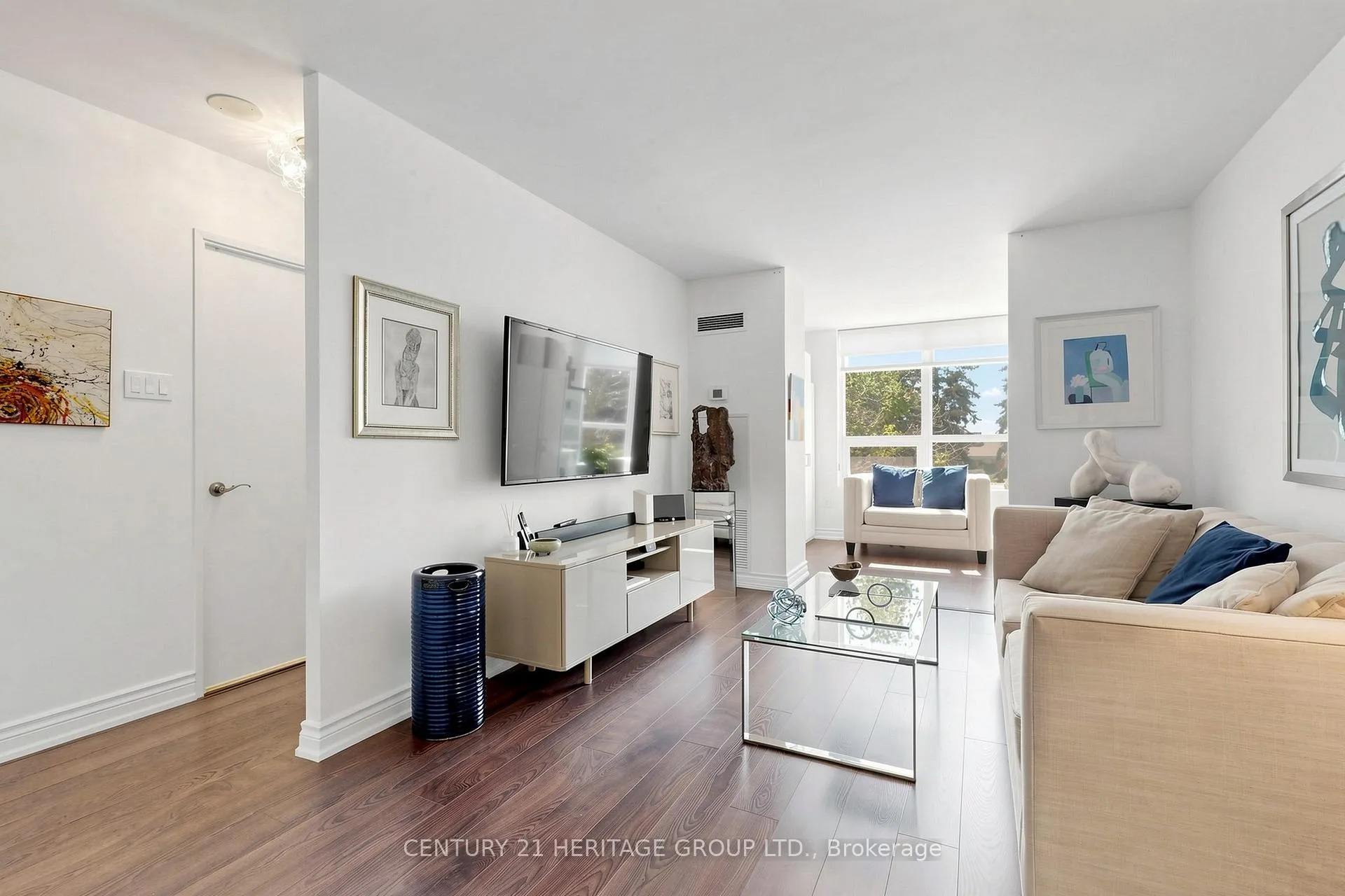 Photo 11 of Unit 210, 7601 Bathurst Street, Vaughan, Crestwood-Springfarm-Yorkhill — HOMEH