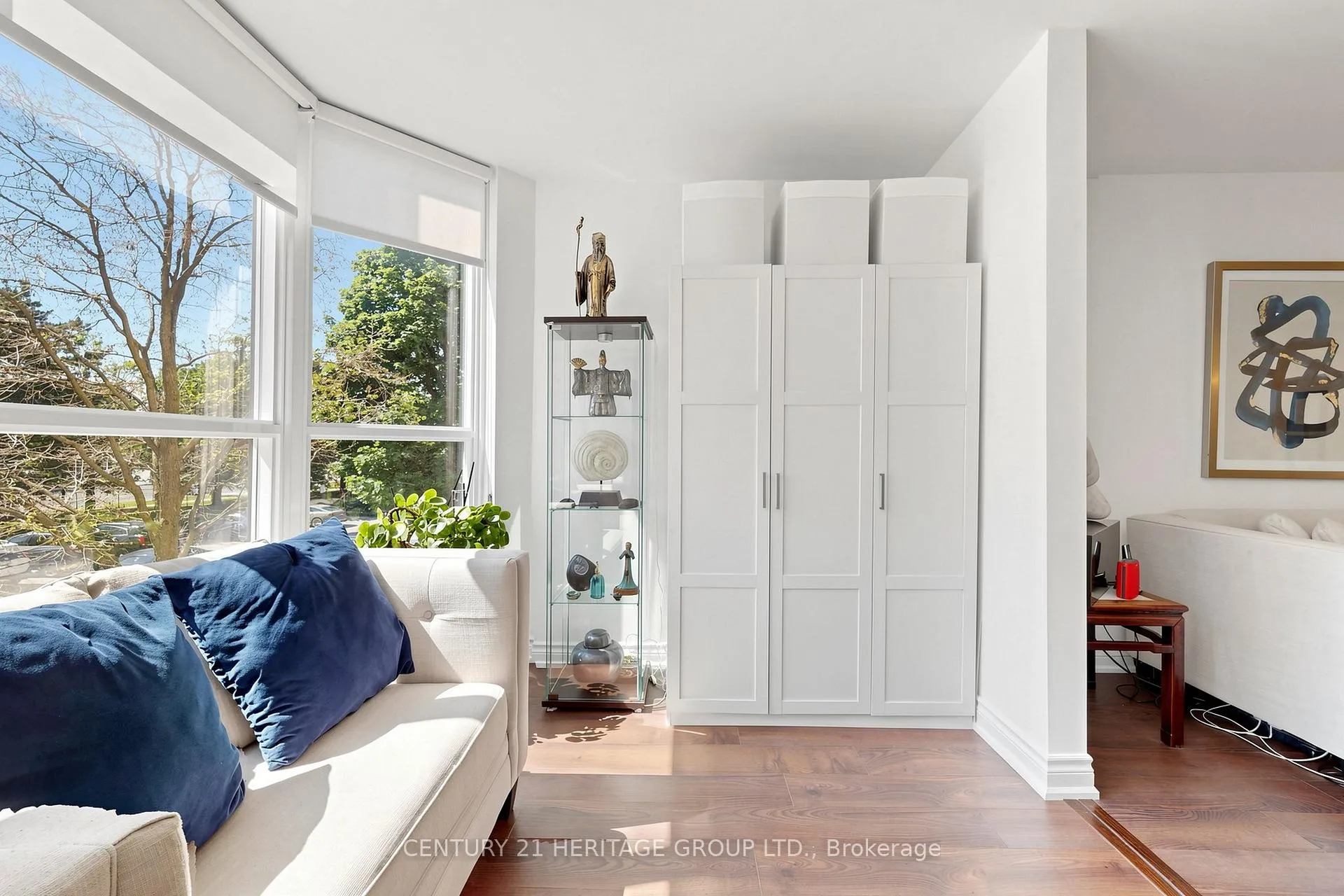 Photo 13 of Unit 210, 7601 Bathurst Street, Vaughan, Crestwood-Springfarm-Yorkhill — HOMEH