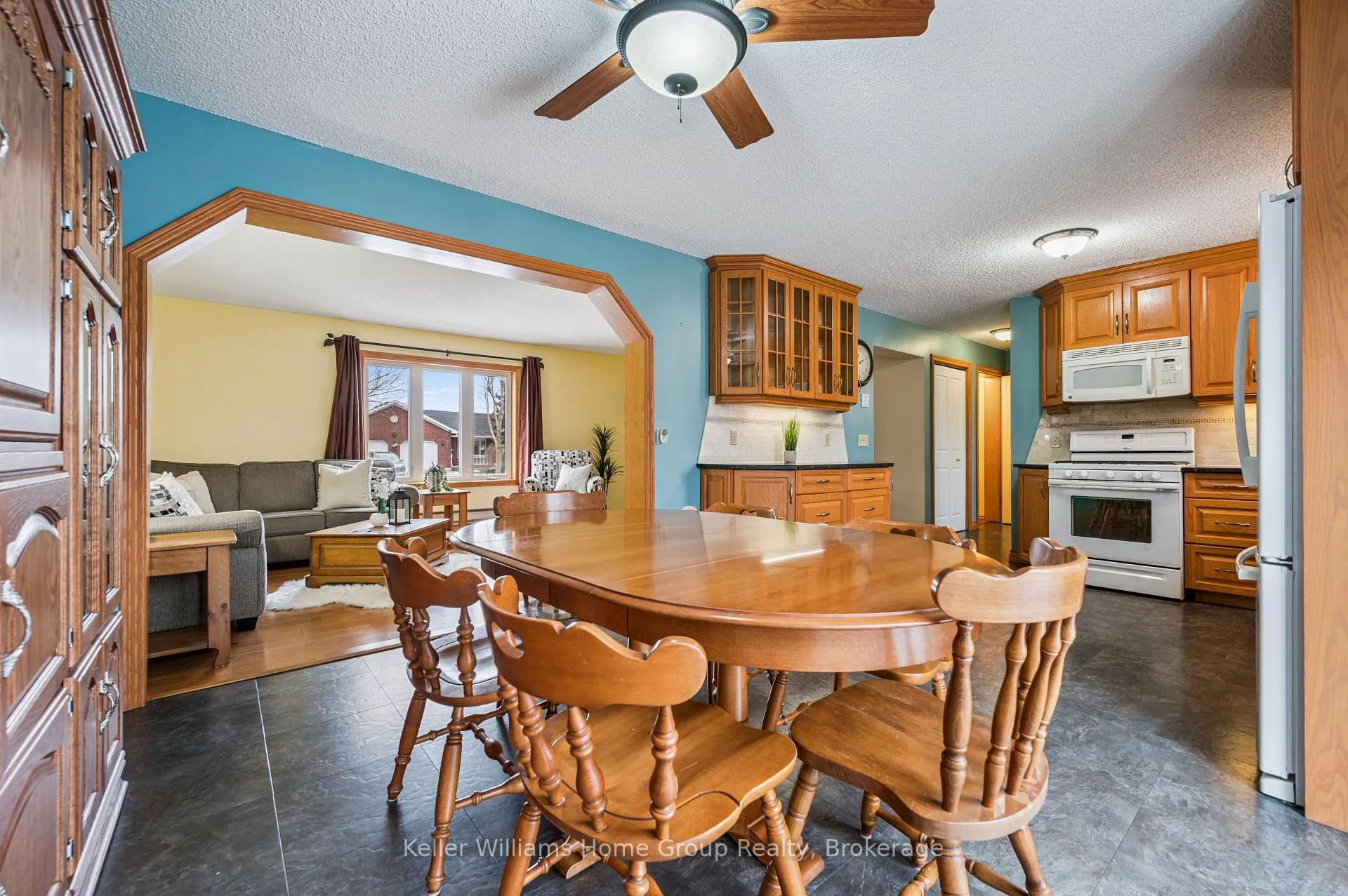 Photo 13 of 28 Edward Street, Mapleton, Rural Mapleton — HOMEH