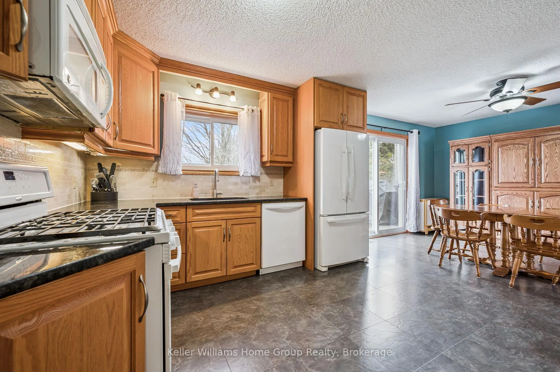 Photo 16 of 28 Edward Street, Mapleton, Rural Mapleton — HOMEH
