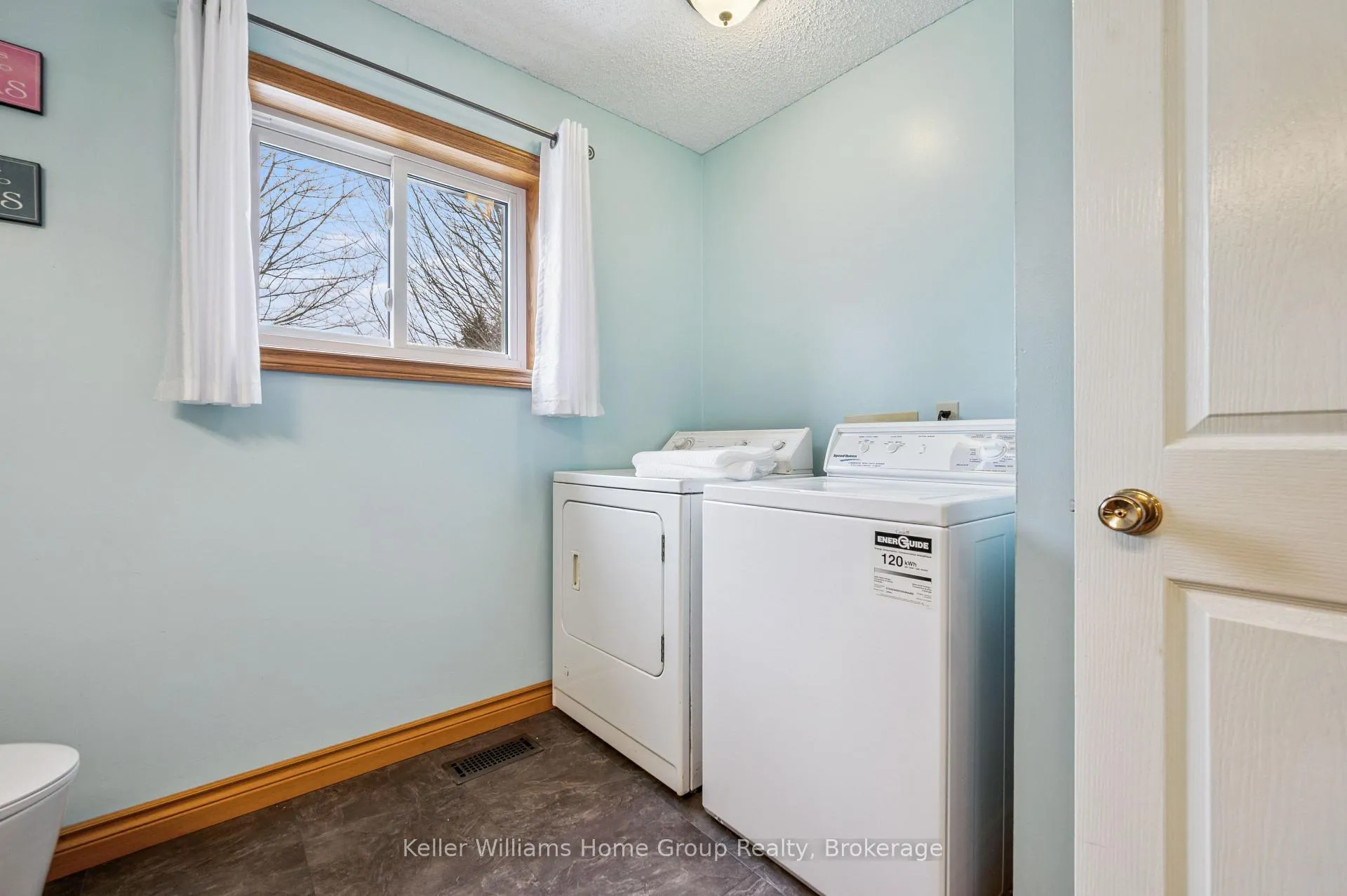 Photo 19 of 28 Edward Street, Mapleton, Rural Mapleton — HOMEH