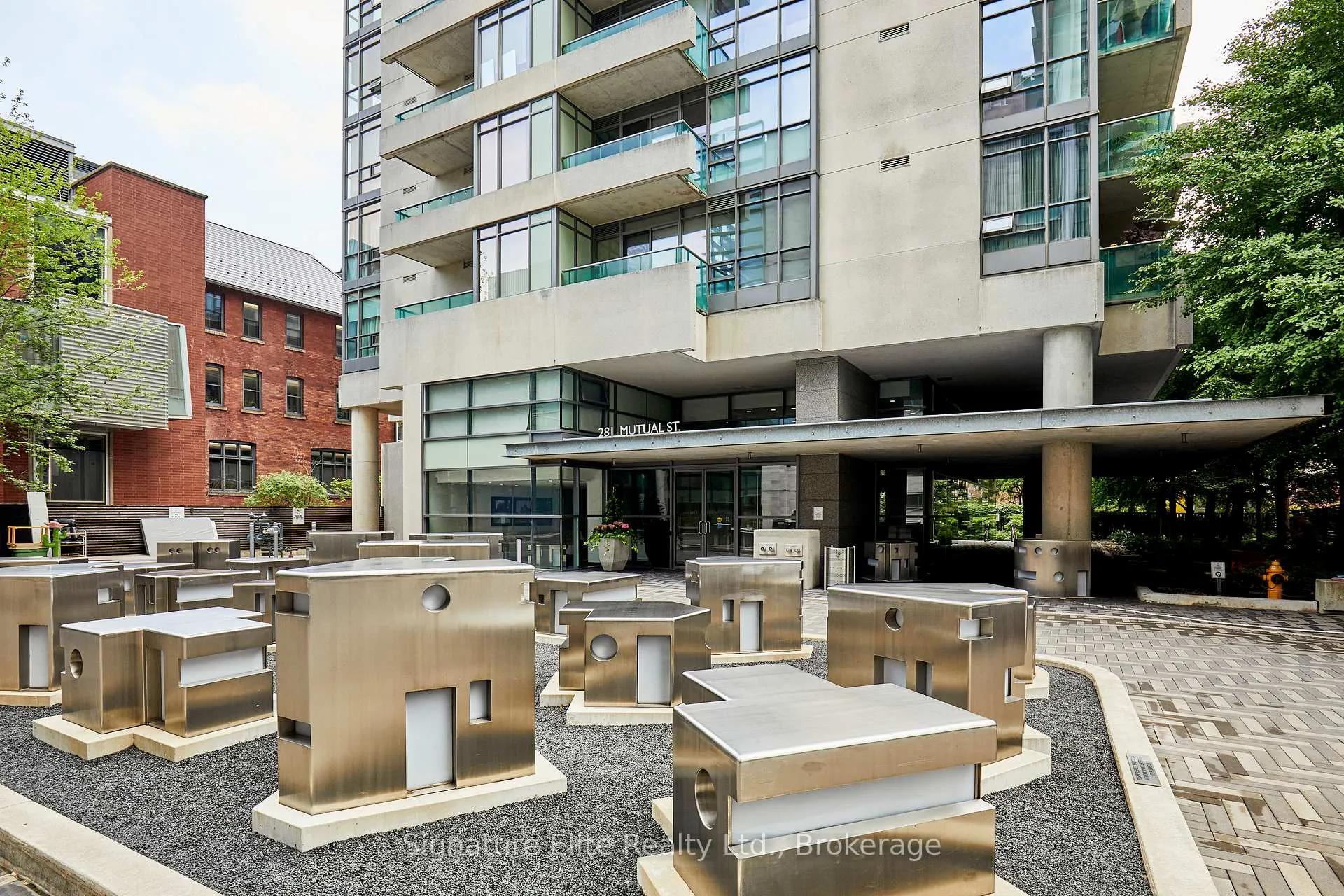 Photo 1 of Unit 608, 281 Mutual Street, Toronto, Church-Yonge Corridor — HOMEH