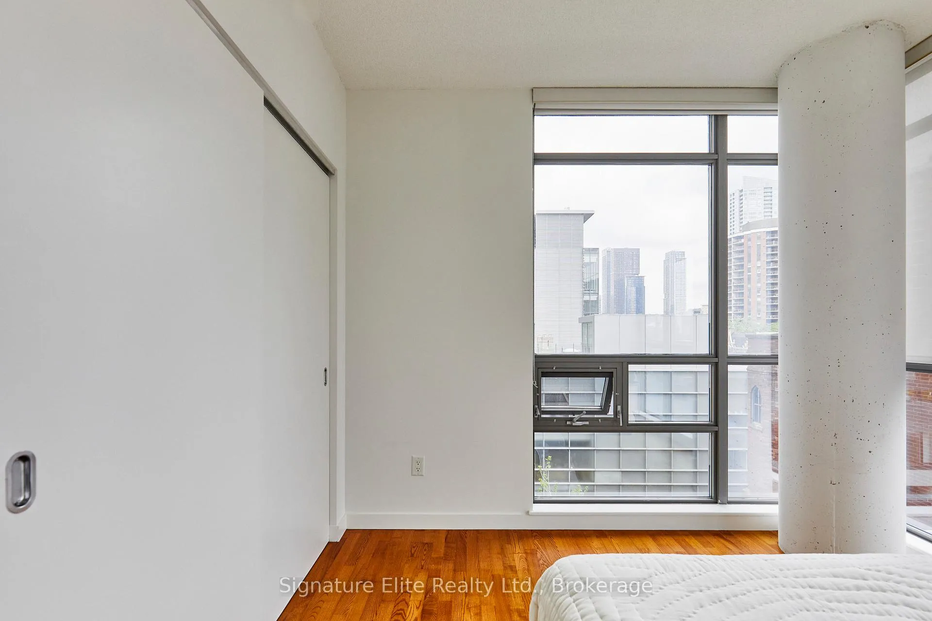 Photo 19 of Unit 608, 281 Mutual Street, Toronto, Church-Yonge Corridor — HOMEH