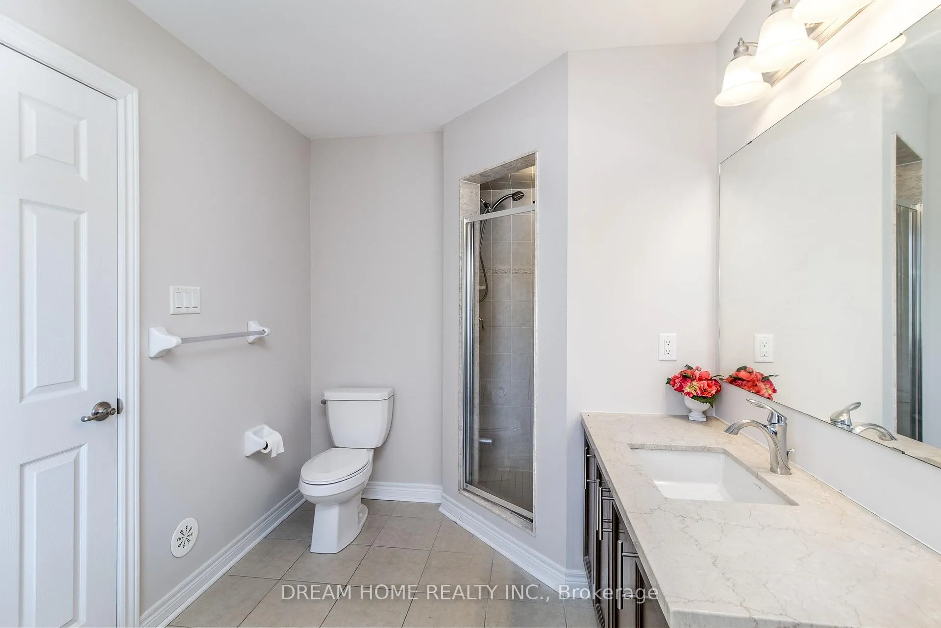 Photo 13 of 3070 Eberly Woods Drive, Oakville, Rural Oakville — HOMEH