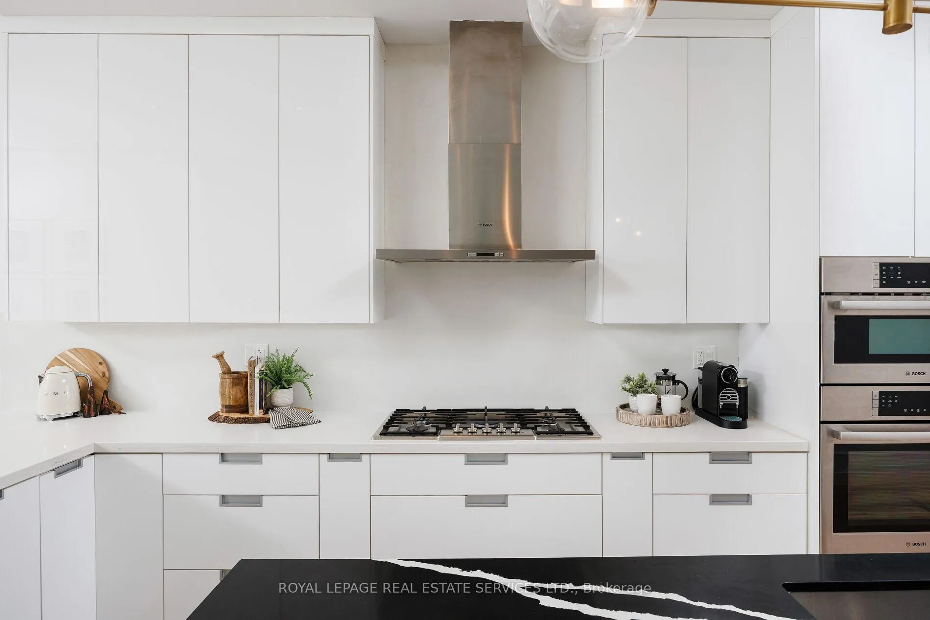 Photo 9 of 121 Markham Street, Toronto, Trinity-Bellwoods — HOMEH