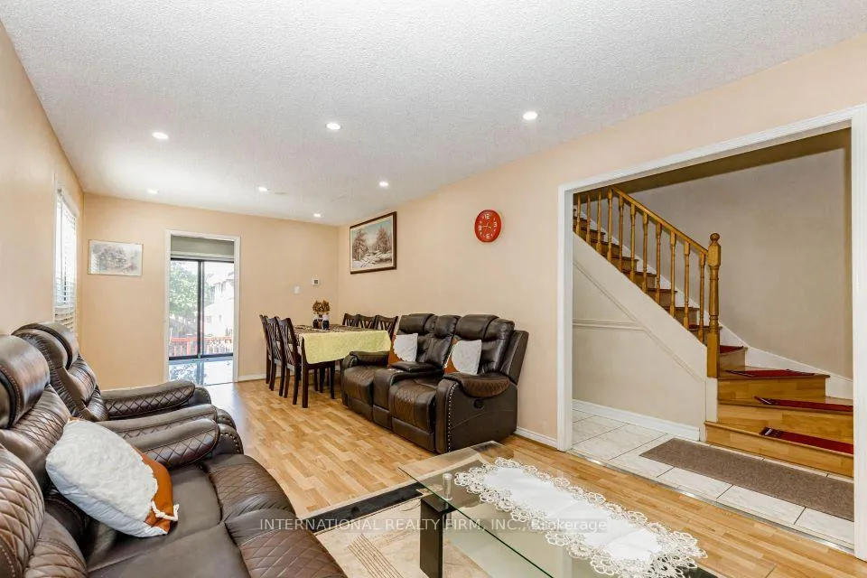 Photo 7 of 26 Sandmere Avenue, Brampton, Heart Lake West — HOMEH