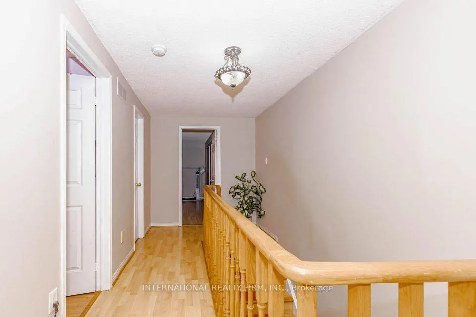 Photo 13 of 26 Sandmere Avenue, Brampton, Heart Lake West — HOMEH