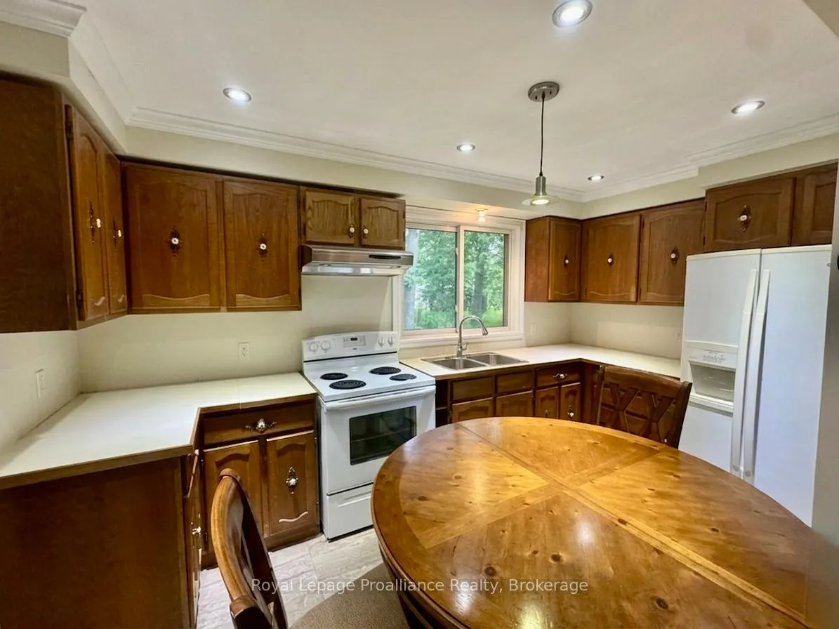 Photo 2 of 2683 Maplegrove Road, Cavan Monaghan, Cavan-Monaghan — HOMEH