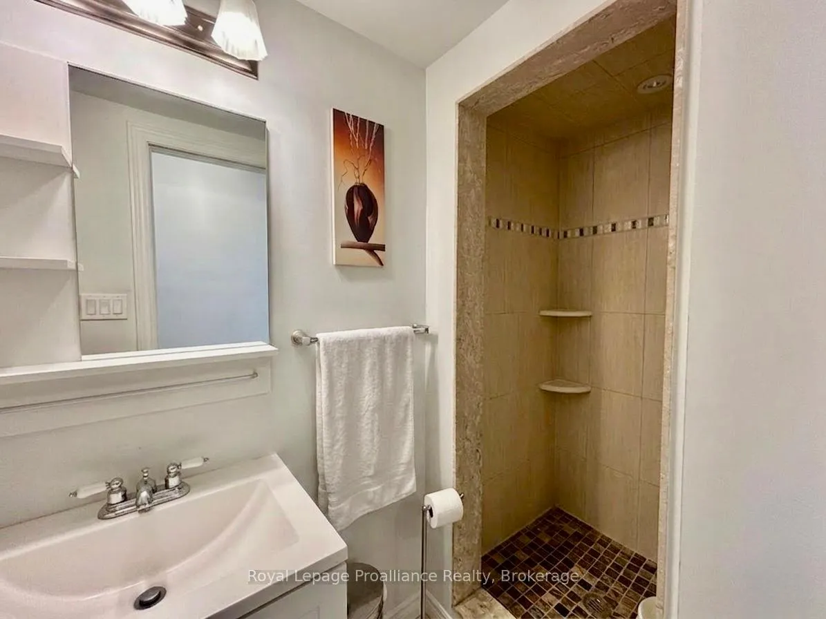 Photo 3 of 2683 Maplegrove Road, Cavan Monaghan, Cavan-Monaghan — HOMEH