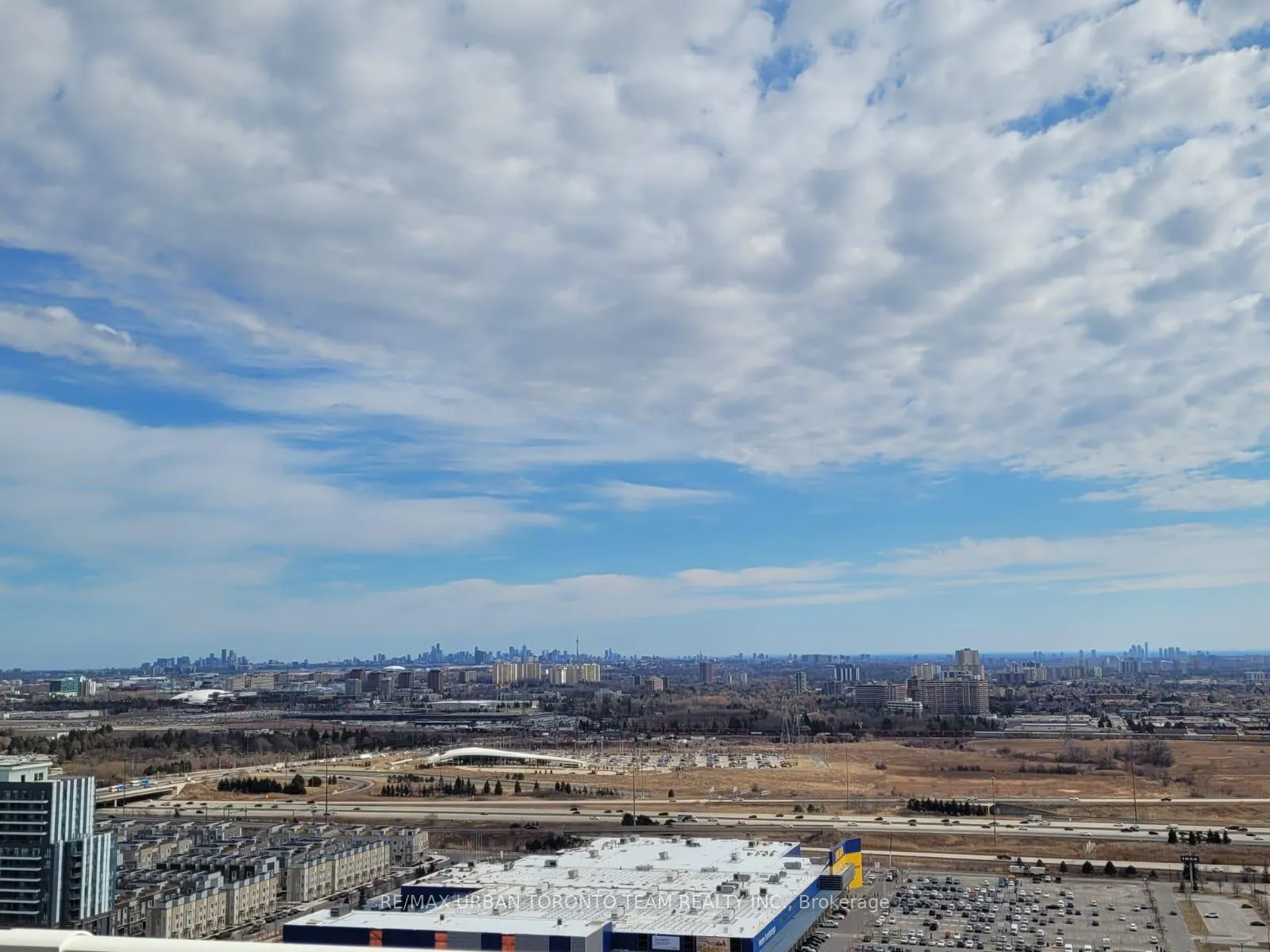 Photo 11 of Unit 3505, 195 Commerce Street, Vaughan, Vaughan Corporate Centre — HOMEH
