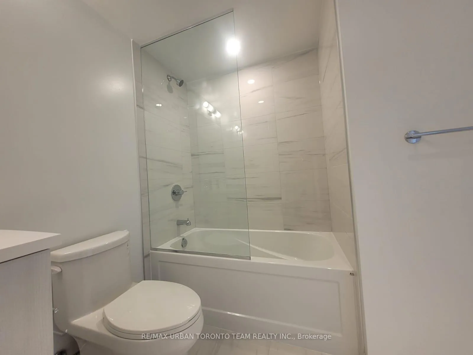 Photo 15 of Unit 3505, 195 Commerce Street, Vaughan, Vaughan Corporate Centre — HOMEH