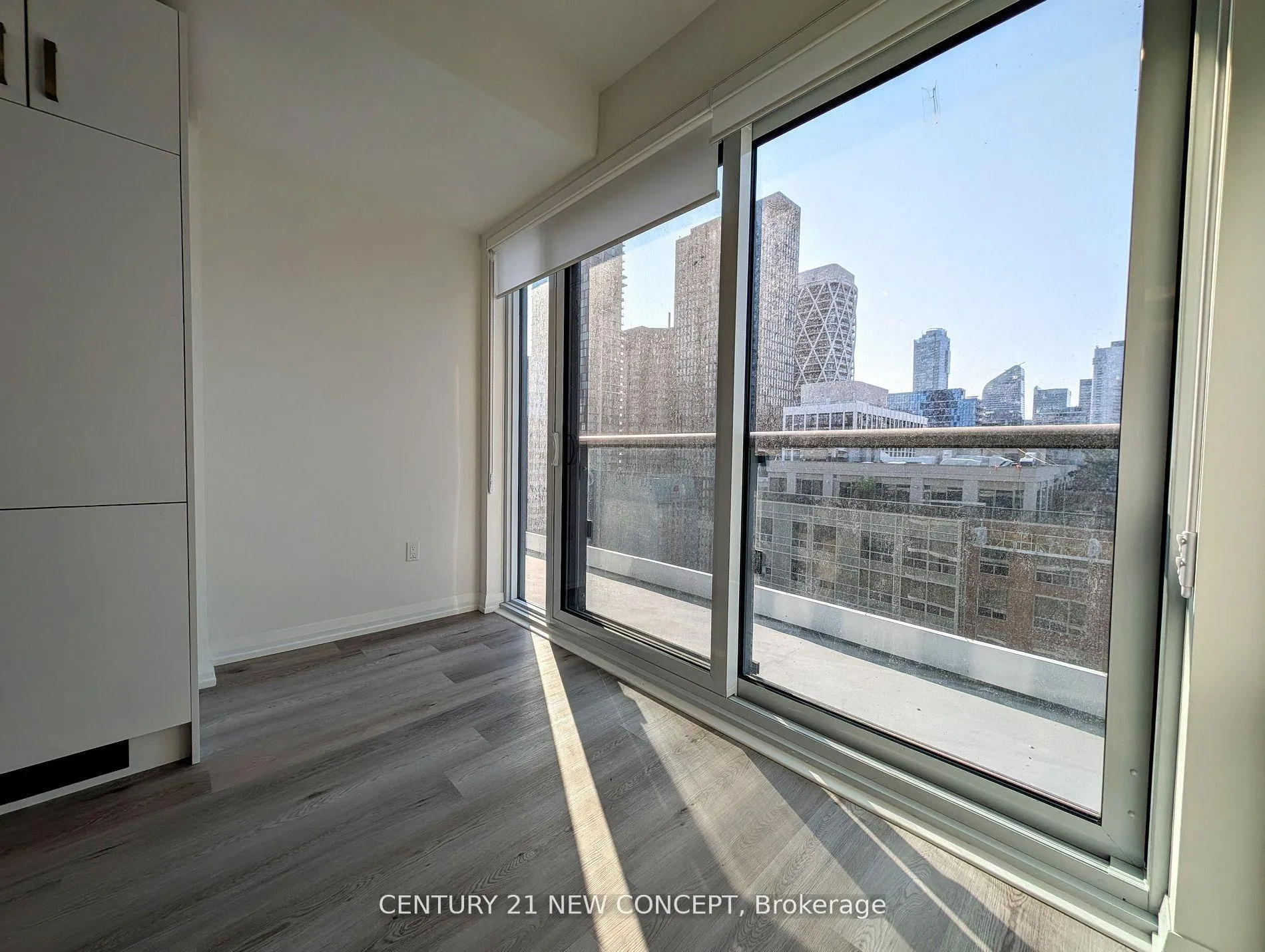 Photo 8 of Unit 1408, 280 Dundas Street W, Toronto, Kensington-Chinatown — HOMEH