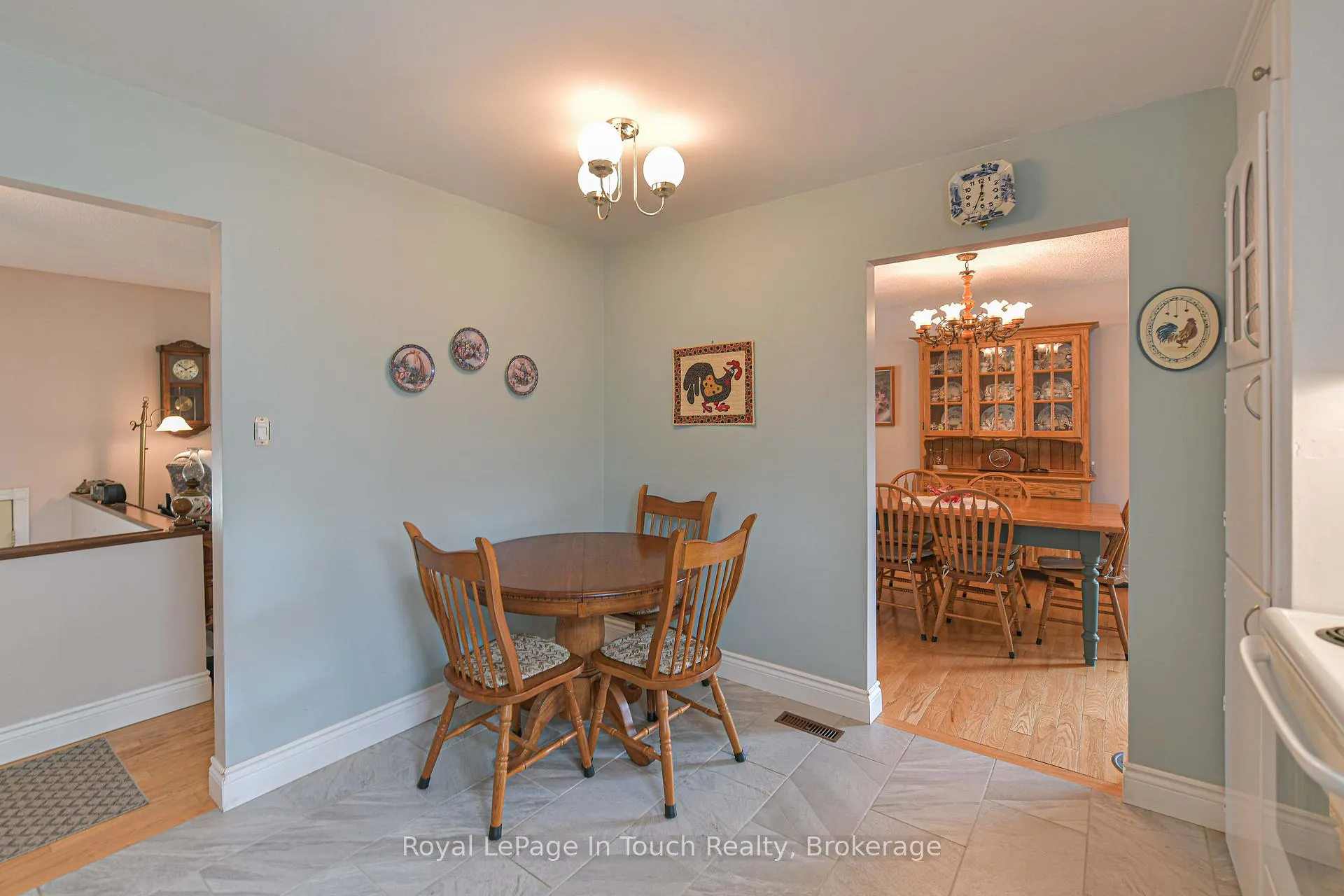 Photo 12 of 642 Randles Crescent, Midland — HOMEH