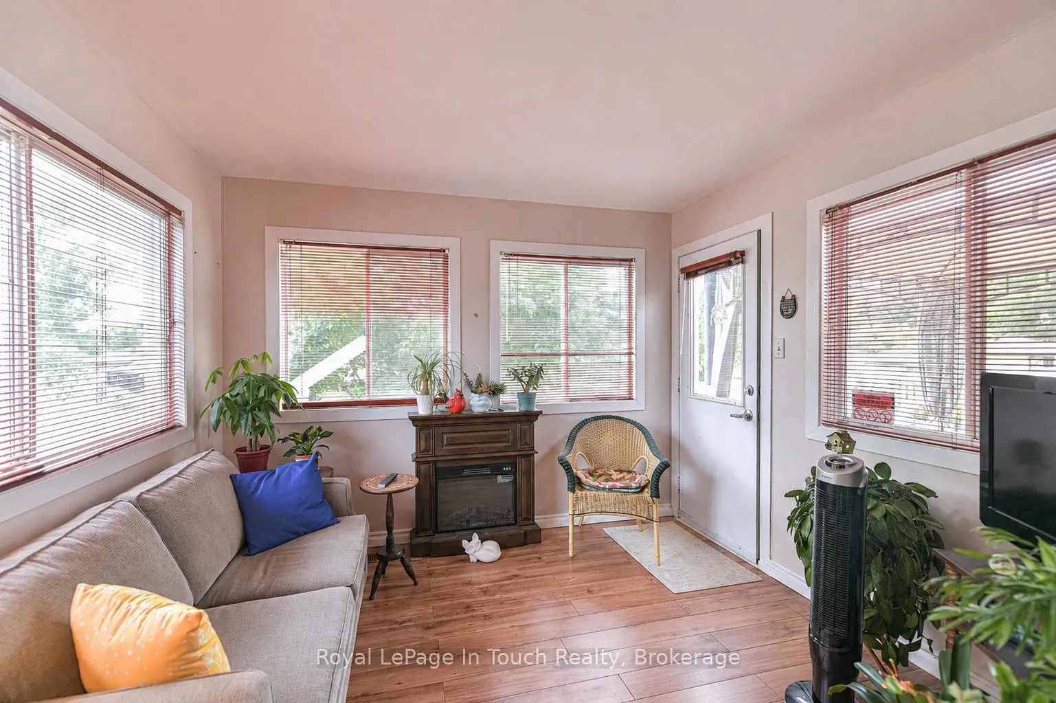 Photo 23 of 642 Randles Crescent, Midland — HOMEH