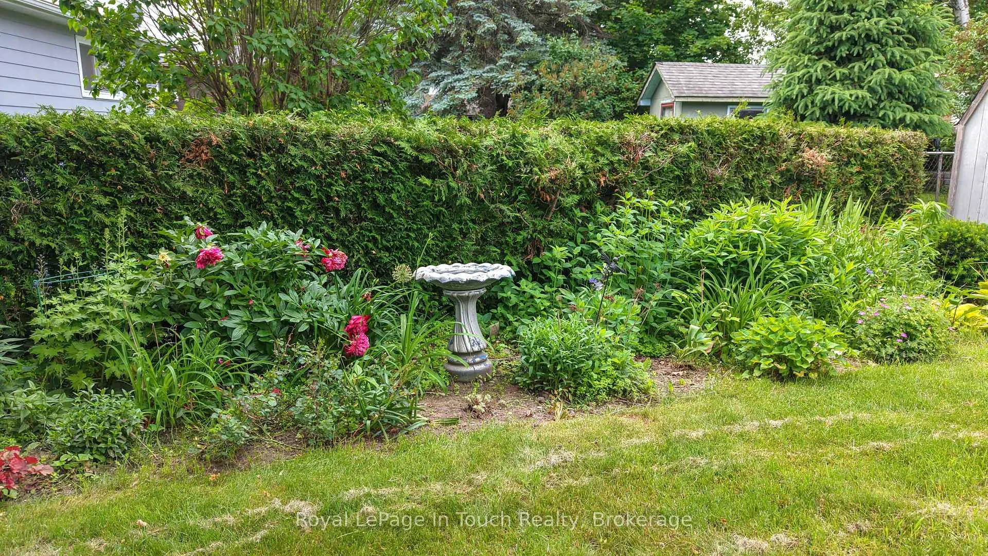 Photo 32 of 642 Randles Crescent, Midland — HOMEH