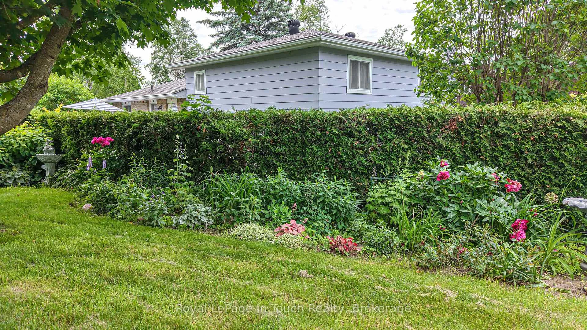 Photo 41 of 642 Randles Crescent, Midland — HOMEH