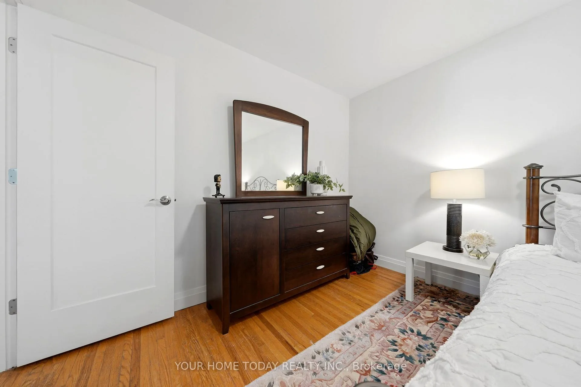 Photo 15 of 338 Delrex Boulevard, Halton Hills, Georgetown — HOMEH